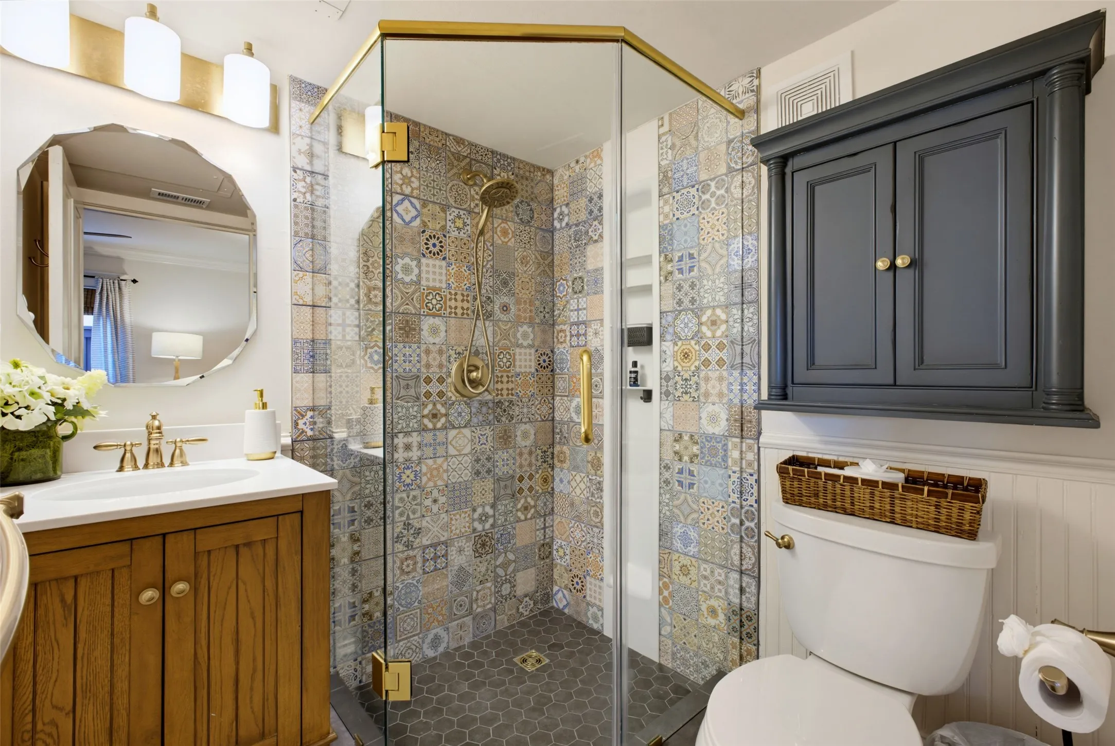Guest House Bathroom