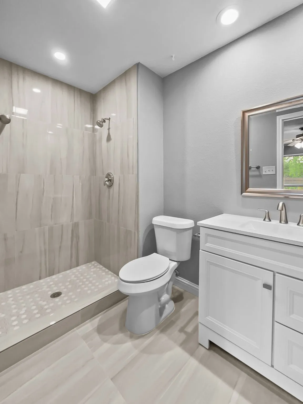 Single Family Residence For Rent in Dallas County , 6210 Glenmoor Drive, Garland, Texas 75043, 3 Bedroom, 2 Bathroom, Garage spaces, 1,983 Sqft, built in 1977, mls#21381260, Real Estate Agent in Garland, Homes For Rent in Dallas county, Homes For Rent in Garland, Realtor in Garland Texas, Real Estate Brokerage Independent Realty Texas, Luminita Cordes Realtor