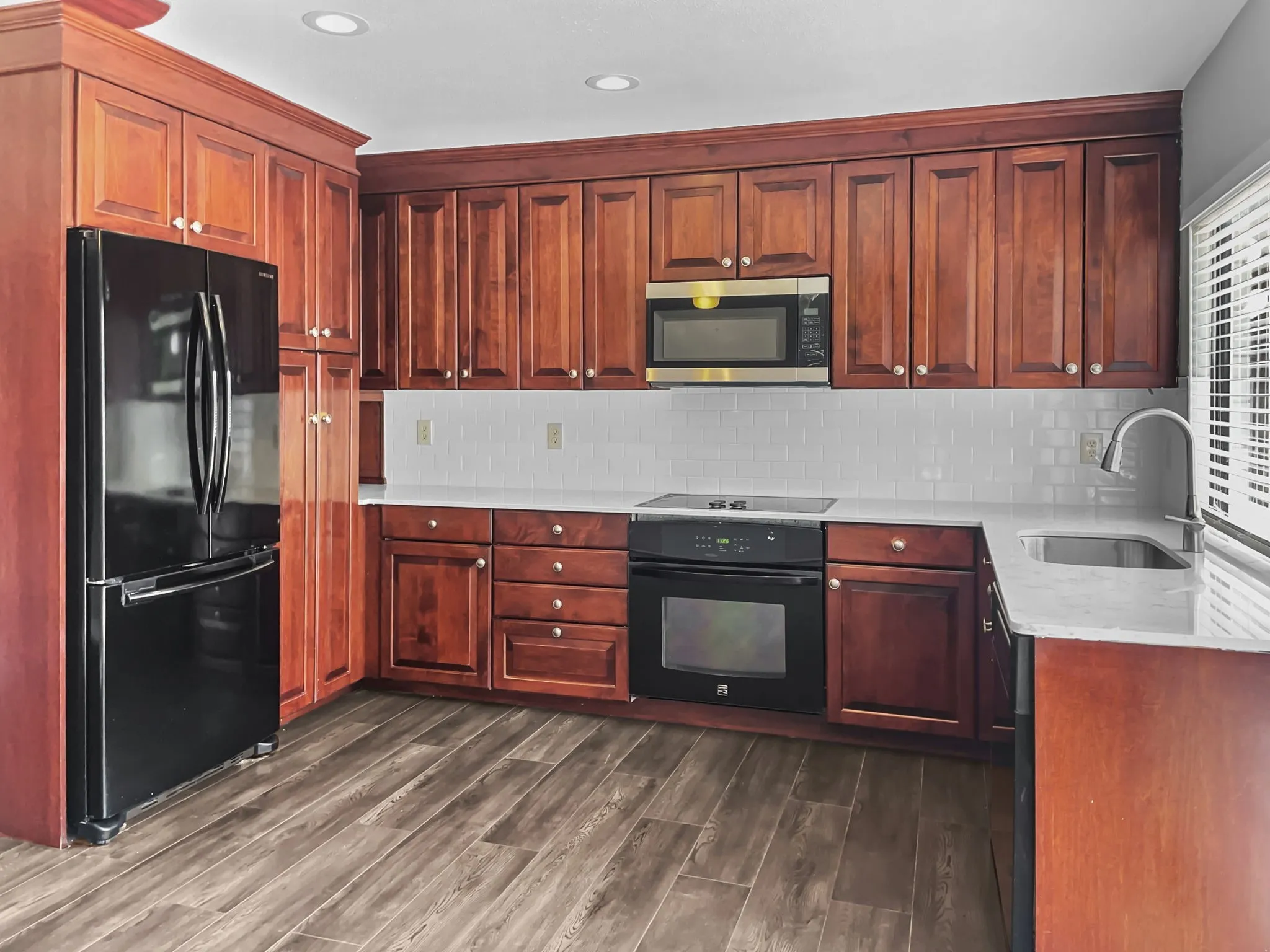 Single Family Residence For Rent in Dallas County , 6210 Glenmoor Drive, Garland, Texas 75043, 3 Bedroom, 2 Bathroom, Garage spaces, 1,983 Sqft, built in 1977, mls#21381260, Real Estate Agent in Garland, Homes For Rent in Dallas county, Homes For Rent in Garland, Realtor in Garland Texas, Real Estate Brokerage Independent Realty Texas, Luminita Cordes Realtor