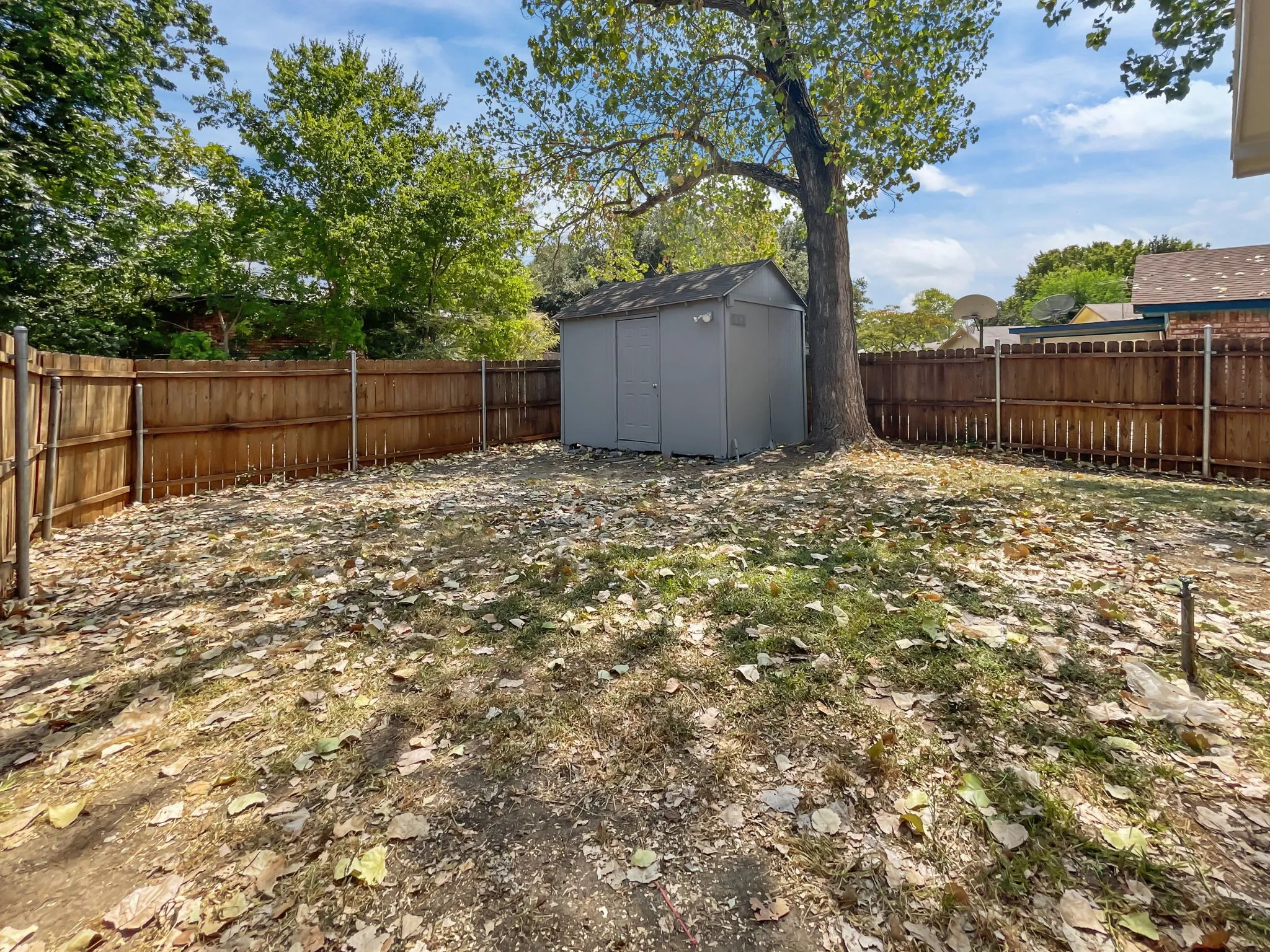 Single Family Residence For Rent in Dallas County , 6210 Glenmoor Drive, Garland, Texas 75043, 3 Bedroom, 2 Bathroom, Garage spaces, 1,983 Sqft, built in 1977, mls#21381260, Real Estate Agent in Garland, Homes For Rent in Dallas county, Homes For Rent in Garland, Realtor in Garland Texas, Real Estate Brokerage Independent Realty Texas, Luminita Cordes Realtor