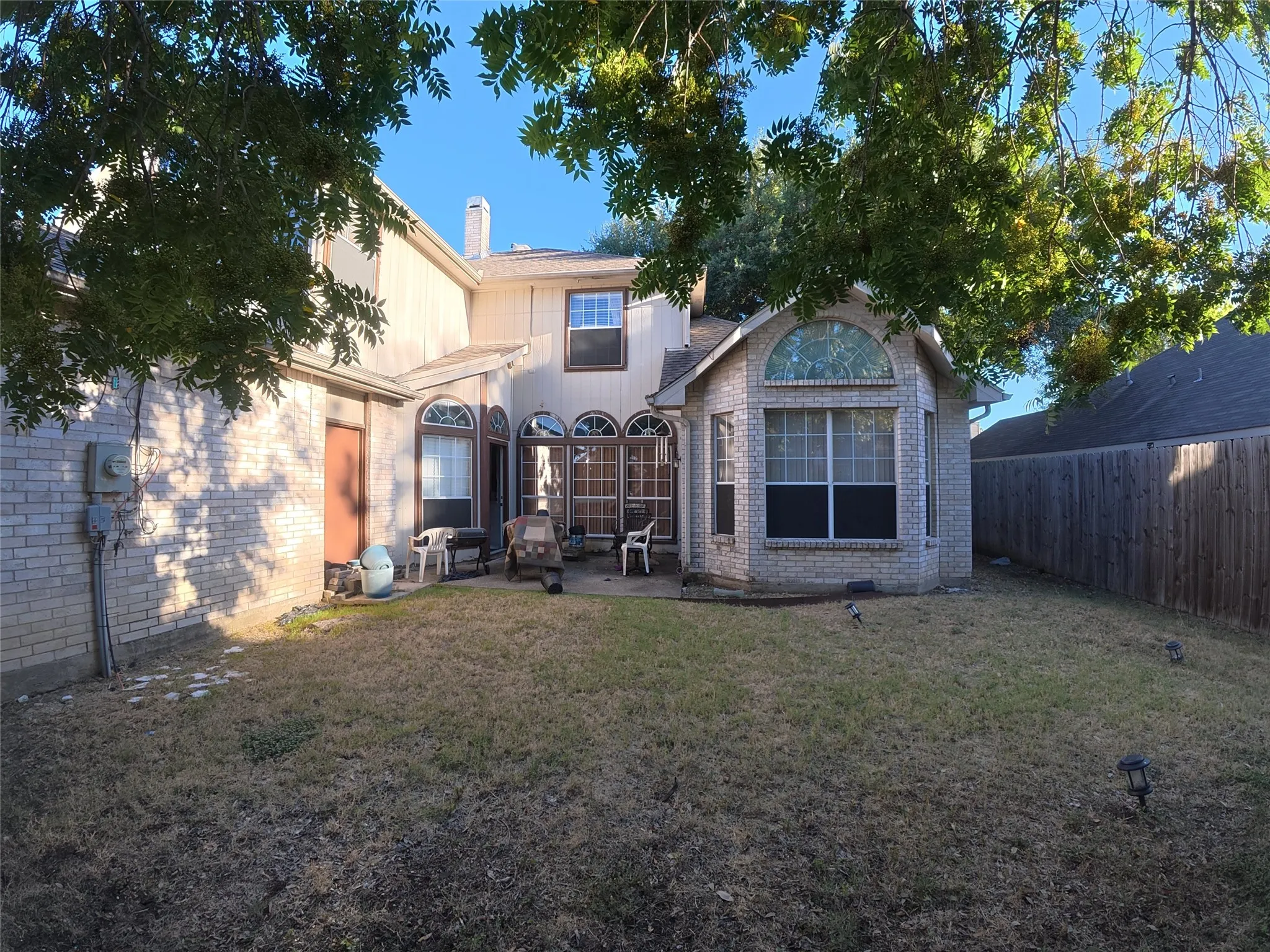 Single Family Residence For Sale in Dallas County , 813 Courson Drive, De Soto, Texas 75115, 4 Bedroom, 3 Bathroom, 2 Garage spaces, 2,622 Sqft, built in 1989, mls#21381283, Real Estate Agent in De Soto, Homes For Sale in Dallas county, Homes For Sale in De Soto, Realtor in De Soto Texas, Real Estate Brokerage Independent Realty Texas, Luminita Cordes Realtor