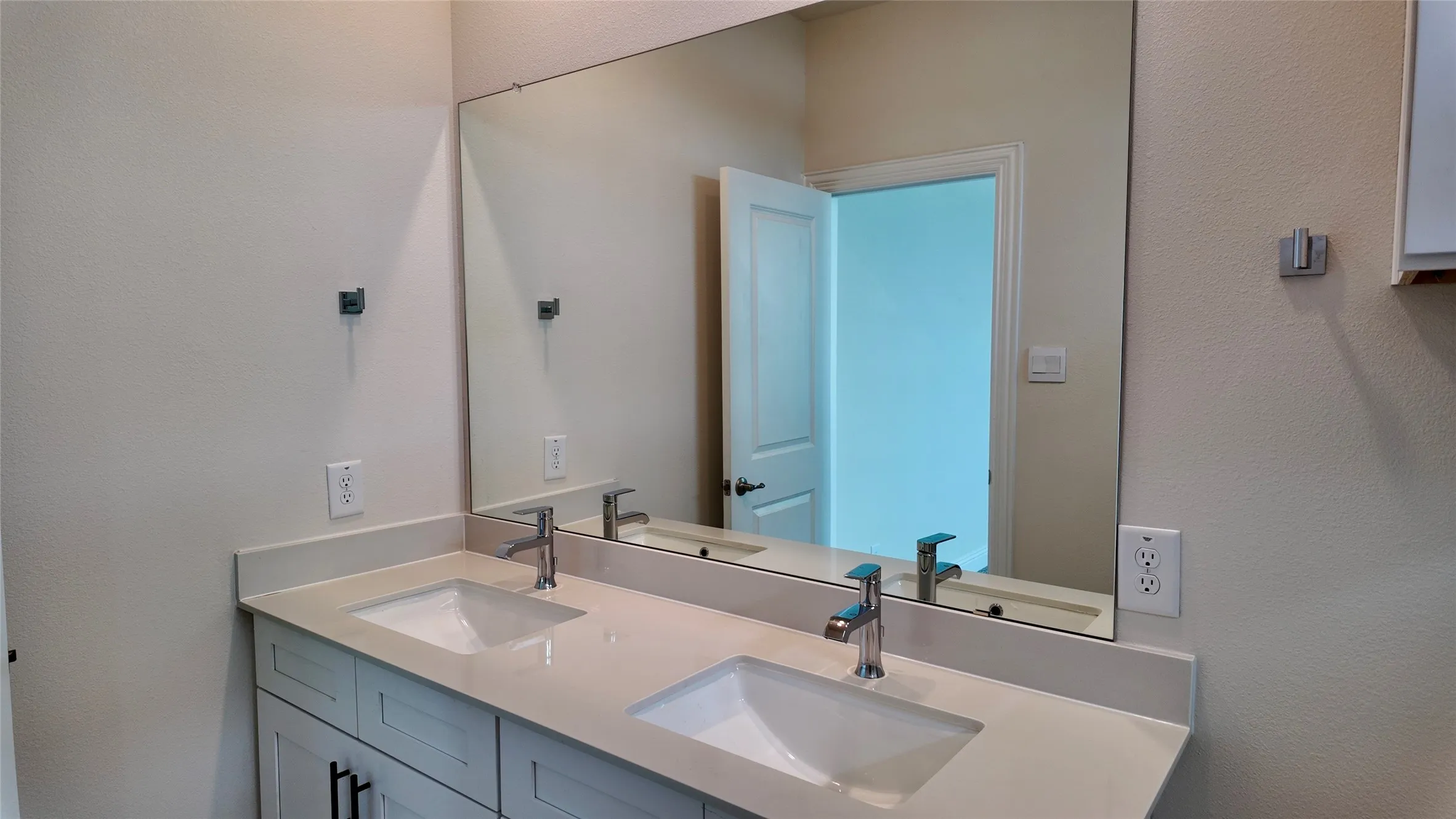 Single Family Residence For Rent in Collin County , 8801 Shoppers Lane, Plano, Texas 75024, 4 Bedroom, 4 Bathroom, 2 Garage spaces, 1,727 Sqft, built in 2026, mls#21381179, Real Estate Agent in Plano, Homes For Rent in Collin county, Homes For Rent in Plano, Realtor in Plano Texas, Real Estate Brokerage Independent Realty Texas, Luminita Cordes Realtor
