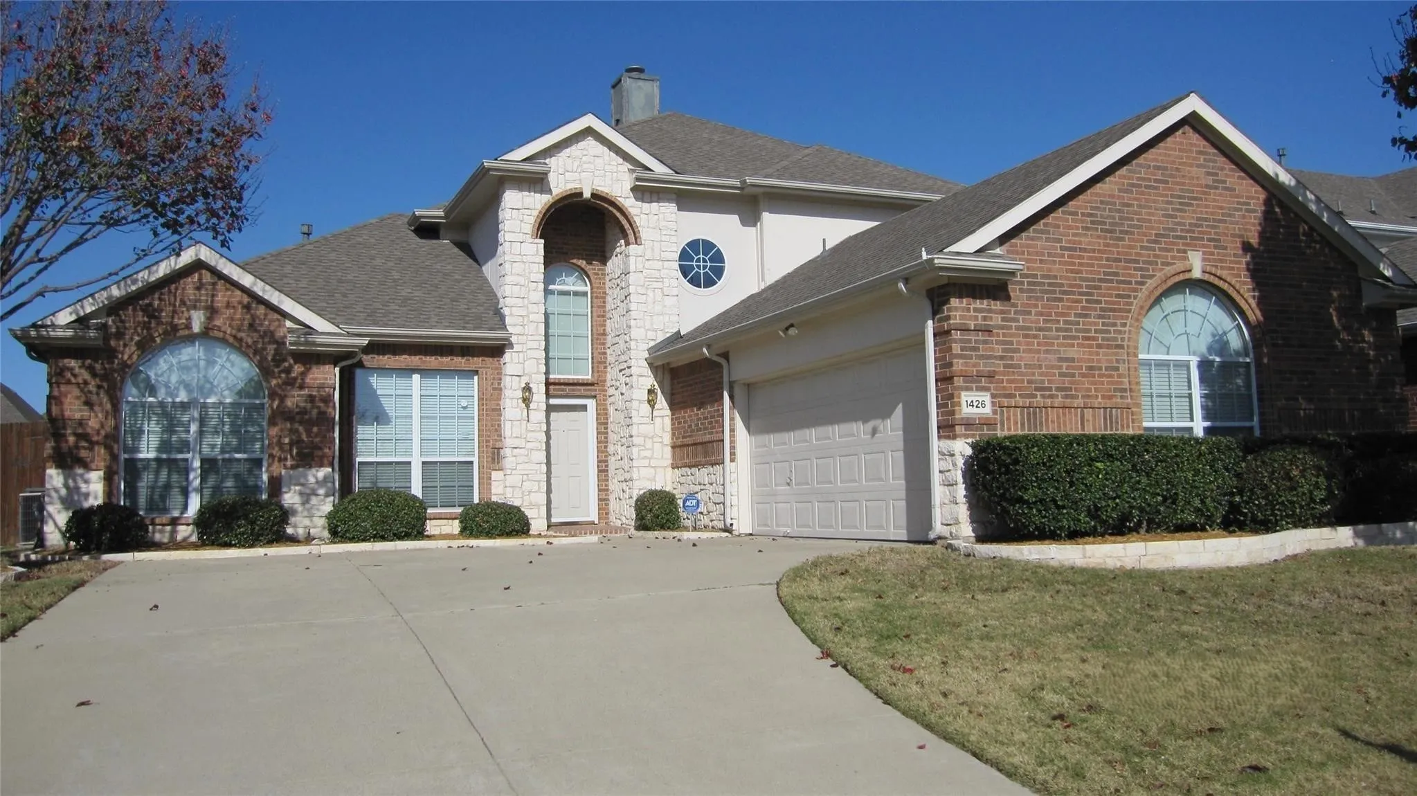 Single Family Residence For Rent in Collin County , 1426 Kingsley Drive, Allen, Texas 75013, 4 Bedroom, 3 Bathroom, 2 Garage spaces, 2,859 Sqft, built in 2002, mls#21381286, Real Estate Agent in Allen, Homes For Rent in Collin county, Homes For Rent in Allen, Realtor in Allen Texas, Real Estate Brokerage Independent Realty Texas, Luminita Cordes Realtor