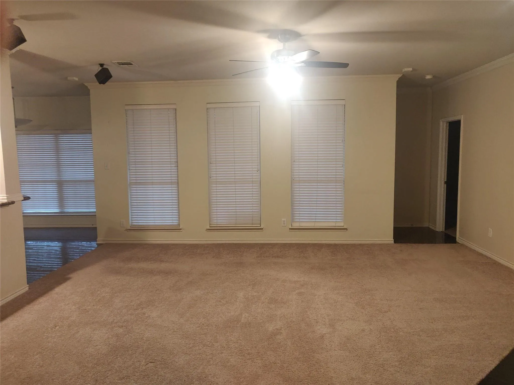 Single Family Residence For Rent in Collin County , 1426 Kingsley Drive, Allen, Texas 75013, 4 Bedroom, 3 Bathroom, 2 Garage spaces, 2,859 Sqft, built in 2002, mls#21381286, Real Estate Agent in Allen, Homes For Rent in Collin county, Homes For Rent in Allen, Realtor in Allen Texas, Real Estate Brokerage Independent Realty Texas, Luminita Cordes Realtor