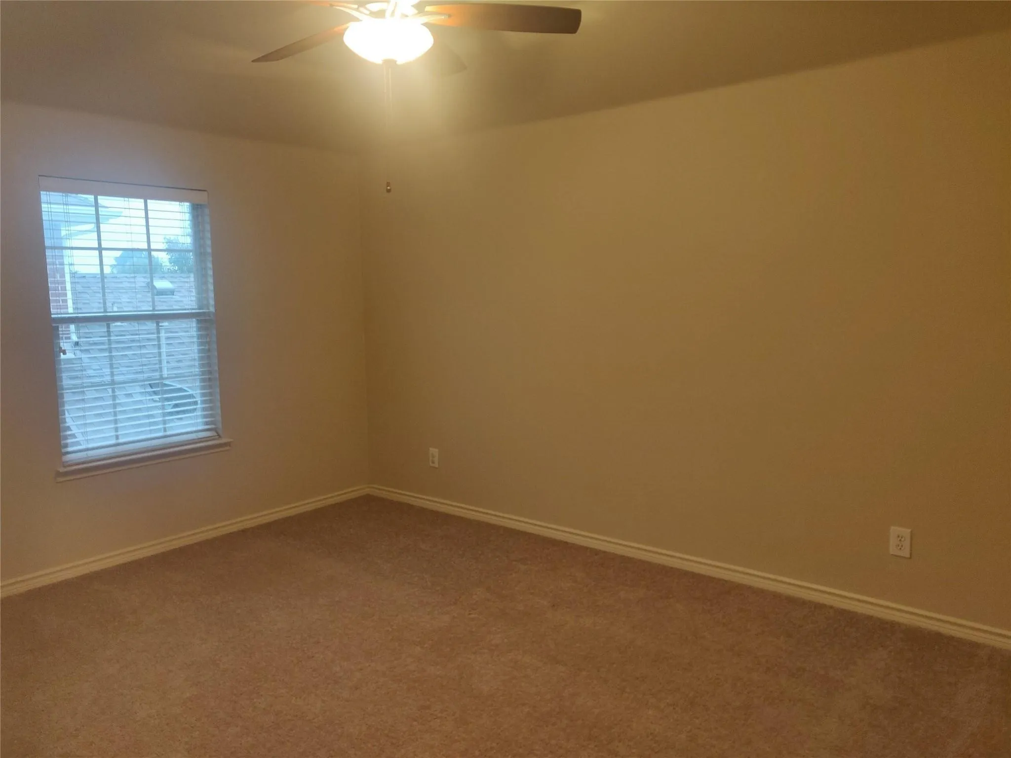 Single Family Residence For Rent in Collin County , 1426 Kingsley Drive, Allen, Texas 75013, 4 Bedroom, 3 Bathroom, 2 Garage spaces, 2,859 Sqft, built in 2002, mls#21381286, Real Estate Agent in Allen, Homes For Rent in Collin county, Homes For Rent in Allen, Realtor in Allen Texas, Real Estate Brokerage Independent Realty Texas, Luminita Cordes Realtor