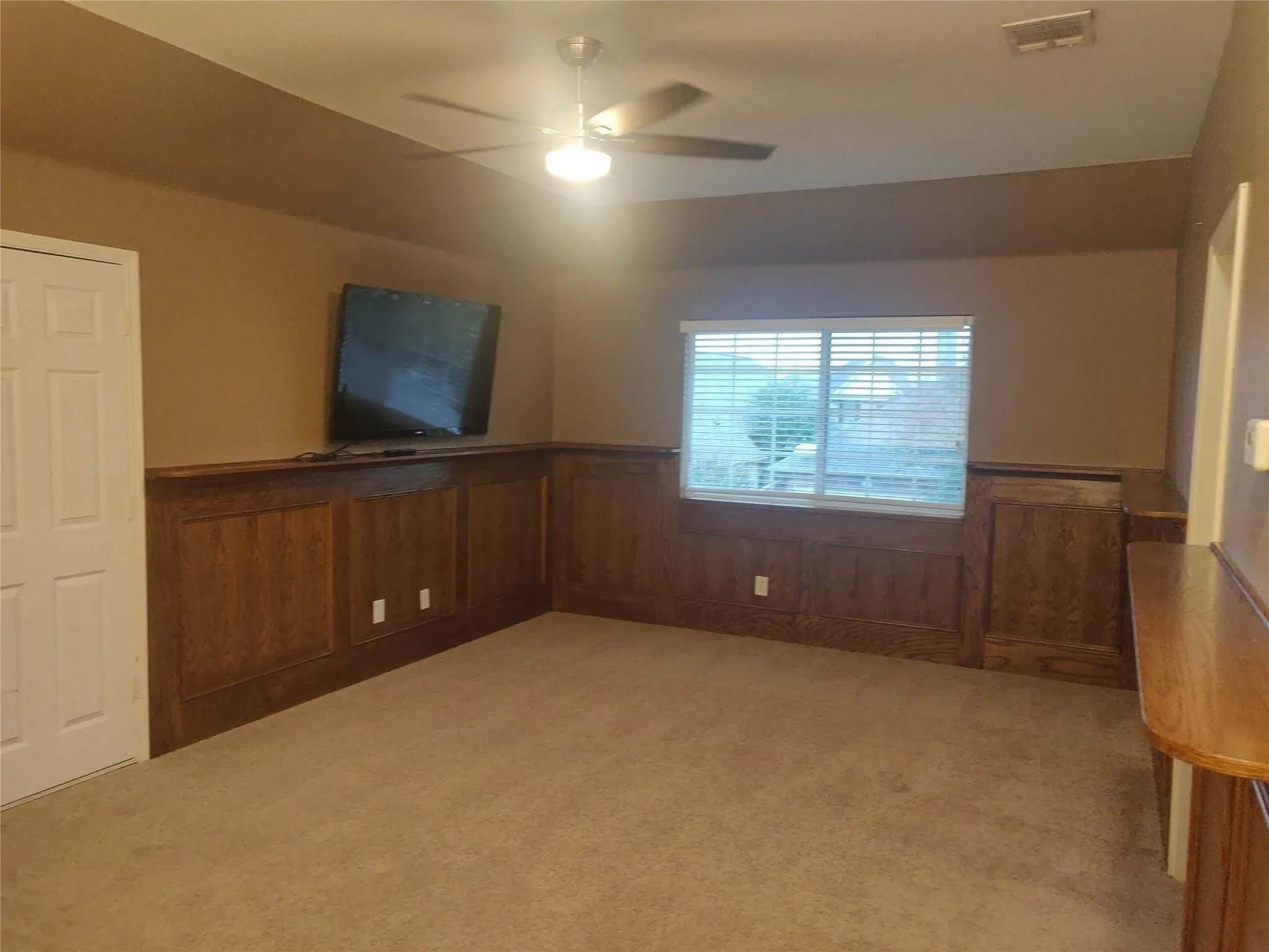 Single Family Residence For Rent in Collin County , 1426 Kingsley Drive, Allen, Texas 75013, 4 Bedroom, 3 Bathroom, 2 Garage spaces, 2,859 Sqft, built in 2002, mls#21381286, Real Estate Agent in Allen, Homes For Rent in Collin county, Homes For Rent in Allen, Realtor in Allen Texas, Real Estate Brokerage Independent Realty Texas, Luminita Cordes Realtor