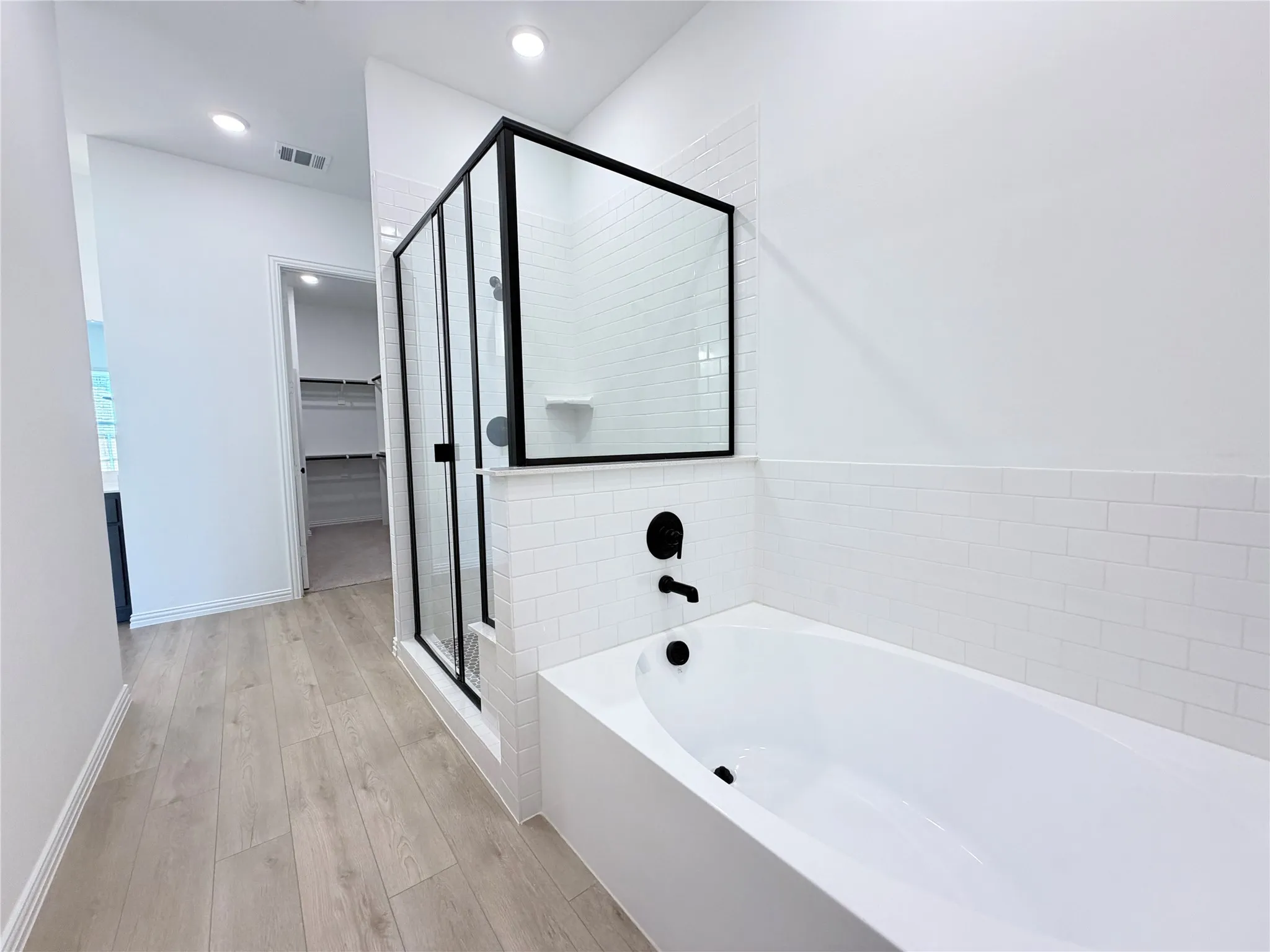 Single Family Residence For Rent in Collin County , 937 Salvation Drive, Wylie, Texas 75098, 4 Bedroom, 4 Bathroom, 2 Garage spaces, 3,201 Sqft, built in 2024, mls#21381290, Real Estate Agent in Wylie, Homes For Rent in Collin county, Homes For Rent in Wylie, Realtor in Wylie Texas, Real Estate Brokerage Independent Realty Texas, Luminita Cordes Realtor