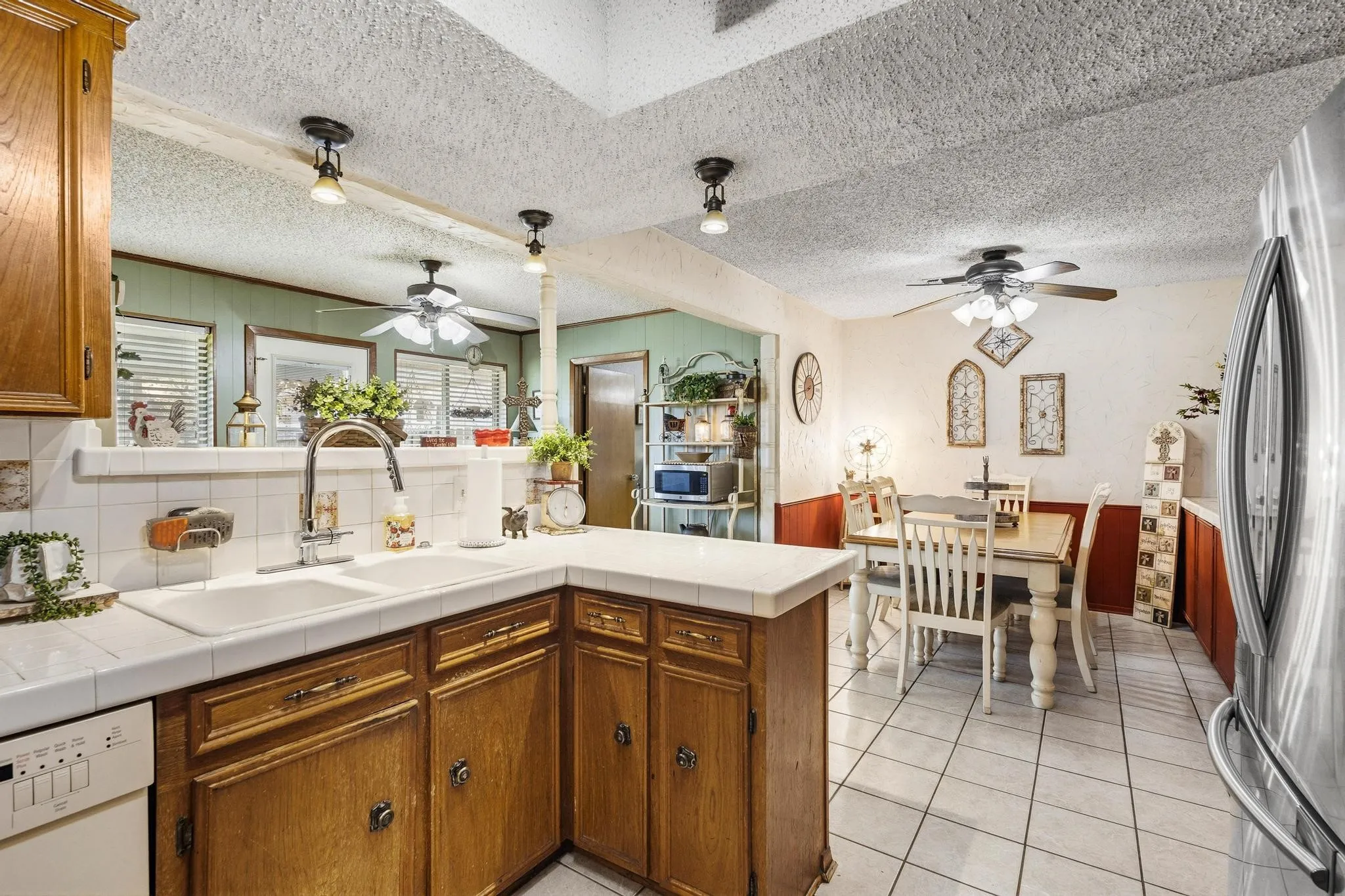 Single Family Residence For Sale in Collin County , 3802 County Road 429, Anna, Texas 75409, 3 Bedroom, 2 Bathroom, 3 Garage spaces, 2,015 Sqft, built in 1981, mls#21380310, Real Estate Agent in Anna, Homes For Sale in Collin county, Homes For Sale in Anna, Realtor in Anna Texas, Real Estate Brokerage Independent Realty Texas, Luminita Cordes Realtor