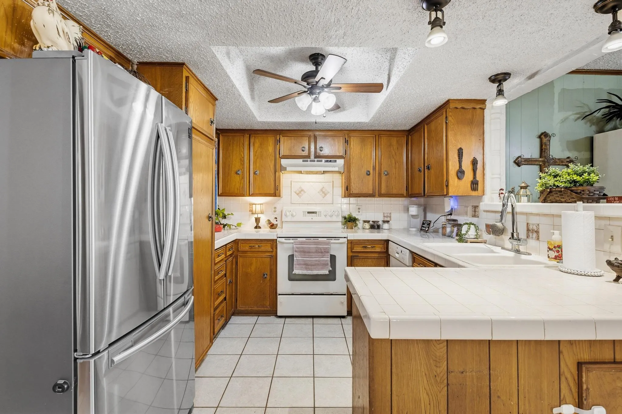 Single Family Residence For Sale in Collin County , 3802 County Road 429, Anna, Texas 75409, 3 Bedroom, 2 Bathroom, 3 Garage spaces, 2,015 Sqft, built in 1981, mls#21380310, Real Estate Agent in Anna, Homes For Sale in Collin county, Homes For Sale in Anna, Realtor in Anna Texas, Real Estate Brokerage Independent Realty Texas, Luminita Cordes Realtor