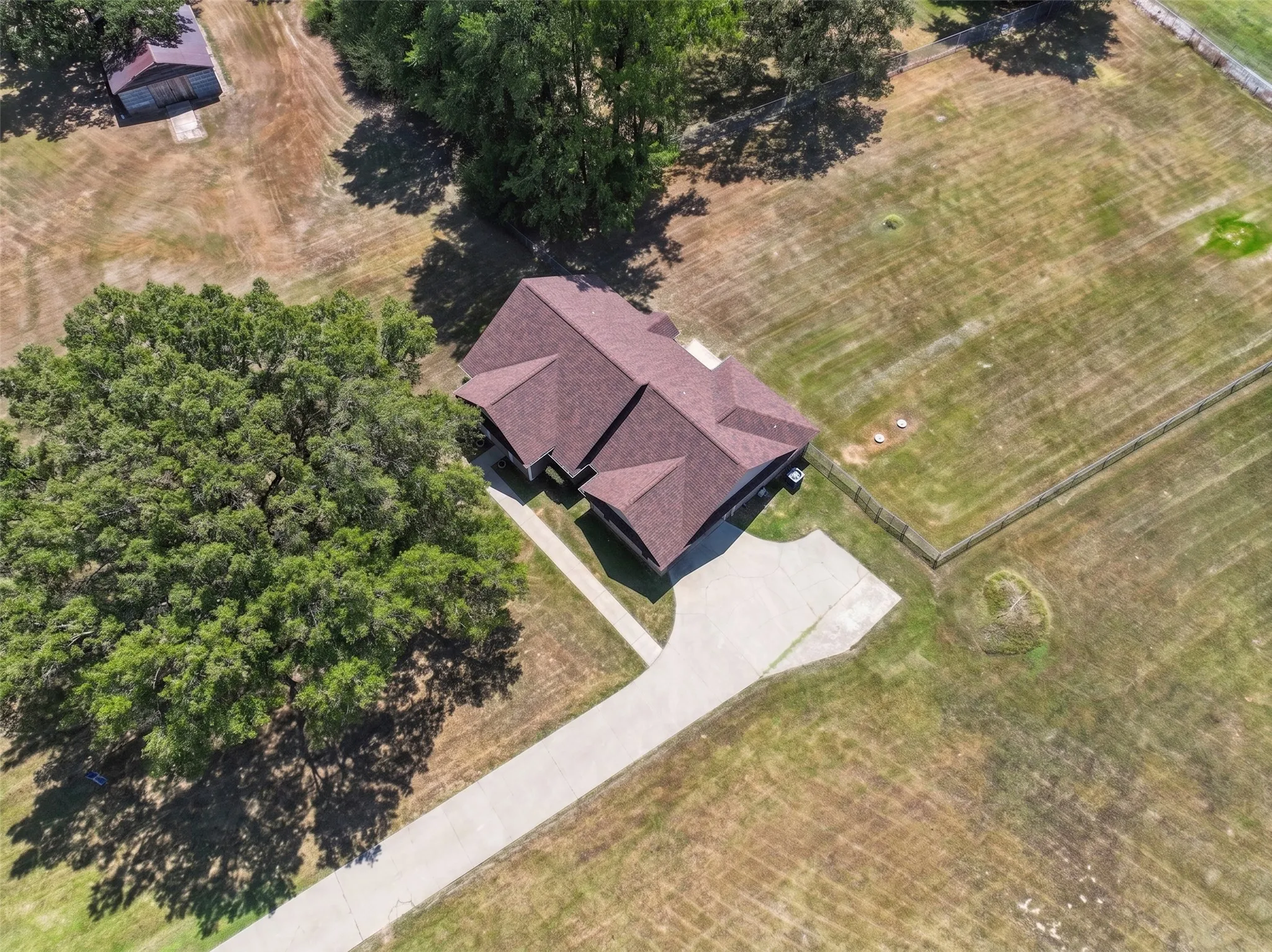 Single Family Residence For Sale in Bowie County , 115 Barkman Creek Trace Rd, Hooks, Texas 75561, 3 Bedroom, 2 Bathroom, 1 Garage spaces, 1,850 Sqft, built in 2005, mls#21381240, Real Estate Agent in Hooks, Homes For Sale in Bowie county, Homes For Sale in Hooks, Realtor in Hooks Texas, Real Estate Brokerage Independent Realty Texas, Luminita Cordes Realtor