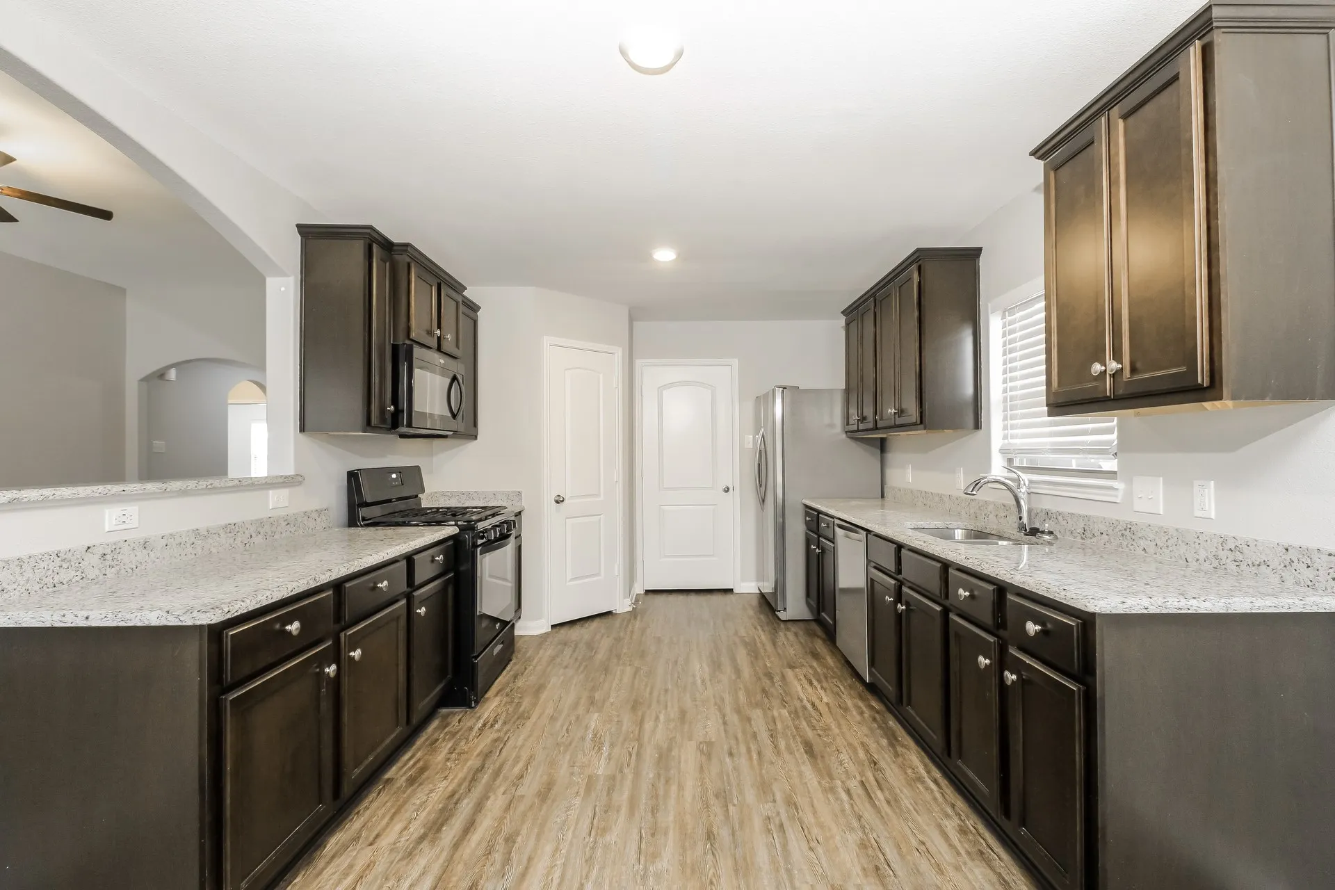 Single Family Residence For Rent in Kaufman County , 4122 Perch Drive, Forney, Texas 75126, 3 Bedroom, 3 Bathroom, 2 Garage spaces, 1,643 Sqft, built in 2019, mls#21381300, Real Estate Agent in Forney, Homes For Rent in Kaufman county, Homes For Rent in Forney, Realtor in Forney Texas, Real Estate Brokerage Independent Realty Texas, Luminita Cordes Realtor