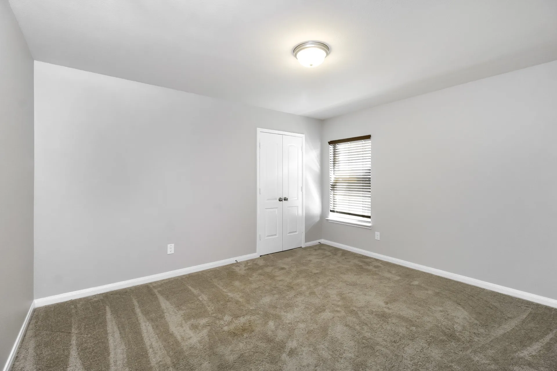 Single Family Residence For Rent in Kaufman County , 4122 Perch Drive, Forney, Texas 75126, 3 Bedroom, 3 Bathroom, 2 Garage spaces, 1,643 Sqft, built in 2019, mls#21381300, Real Estate Agent in Forney, Homes For Rent in Kaufman county, Homes For Rent in Forney, Realtor in Forney Texas, Real Estate Brokerage Independent Realty Texas, Luminita Cordes Realtor