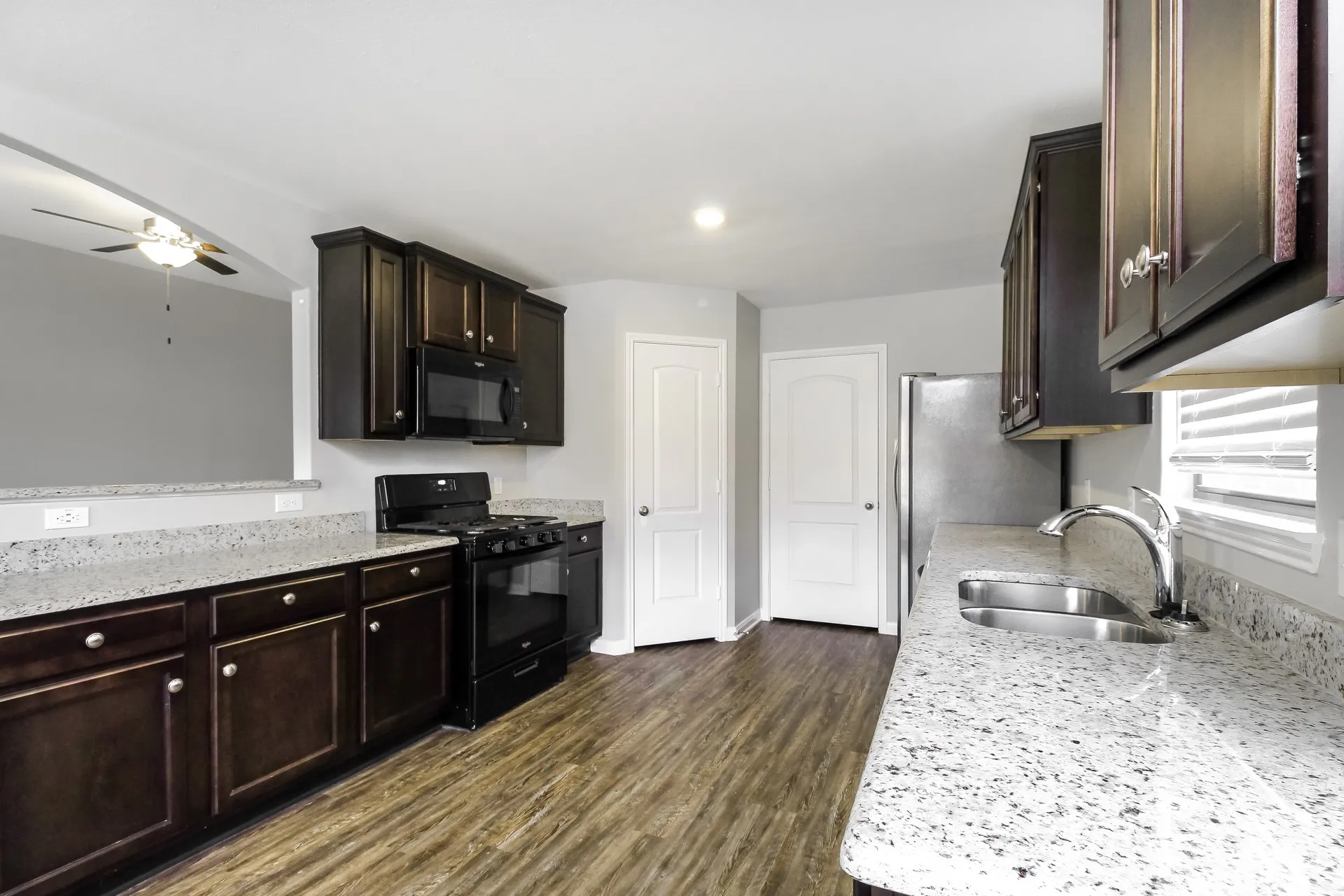 Single Family Residence For Rent in Kaufman County , 4122 Perch Drive, Forney, Texas 75126, 3 Bedroom, 3 Bathroom, 2 Garage spaces, 1,643 Sqft, built in 2019, mls#21381300, Real Estate Agent in Forney, Homes For Rent in Kaufman county, Homes For Rent in Forney, Realtor in Forney Texas, Real Estate Brokerage Independent Realty Texas, Luminita Cordes Realtor