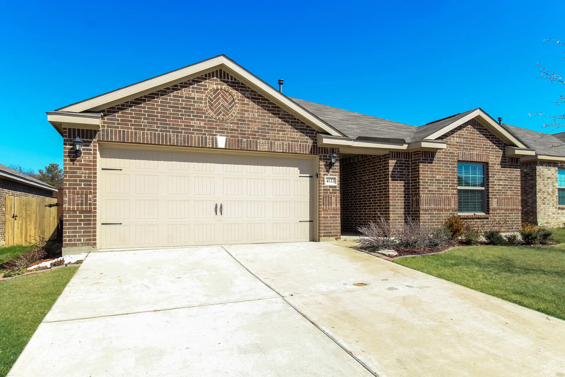 Single Family Residence For Rent in Kaufman County , 4122 Perch Drive, Forney, Texas 75126, 3 Bedroom, 3 Bathroom, 2 Garage spaces, 1,643 Sqft, built in 2019, mls#21381300, Real Estate Agent in Forney, Homes For Rent in Kaufman county, Homes For Rent in Forney, Realtor in Forney Texas, Real Estate Brokerage Independent Realty Texas, Luminita Cordes Realtor
