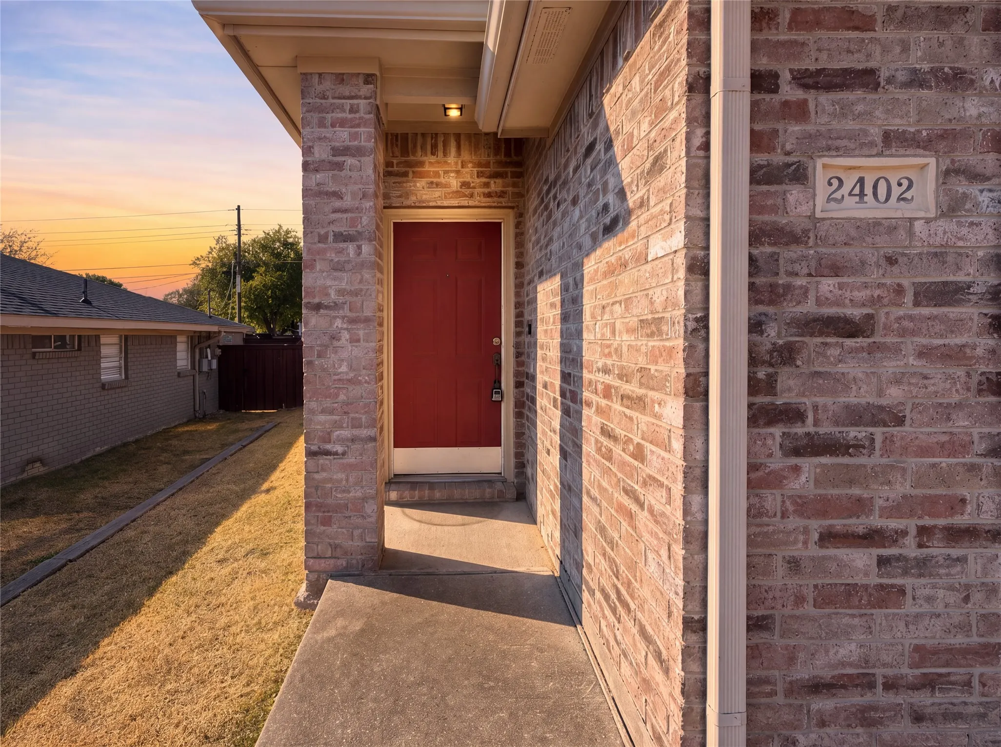 Duplex For Rent in Collin County , 2400 18th Street *****2402*****, Plano, Texas 75074, 3 Bedroom, 2 Bathroom, 2 Garage spaces, 1,277 Sqft, built in 2006, mls#21381104, Real Estate Agent in Plano, Homes For Rent in Collin county, Homes For Rent in Plano, Realtor in Plano Texas, Real Estate Brokerage Independent Realty Texas, Luminita Cordes Realtor