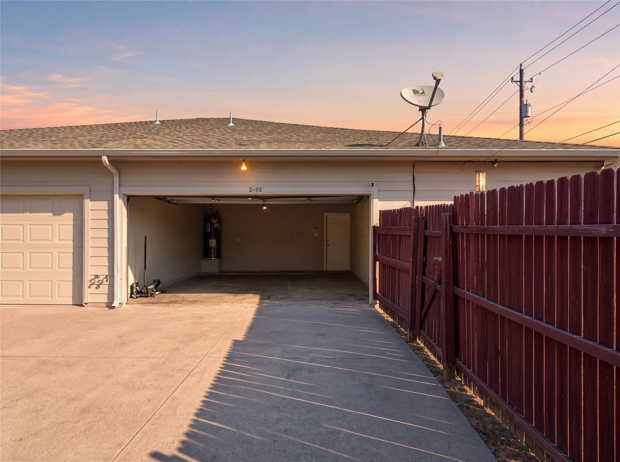 Duplex For Rent in Collin County , 2400 18th Street *****2402*****, Plano, Texas 75074, 3 Bedroom, 2 Bathroom, 2 Garage spaces, 1,277 Sqft, built in 2006, mls#21381104, Real Estate Agent in Plano, Homes For Rent in Collin county, Homes For Rent in Plano, Realtor in Plano Texas, Real Estate Brokerage Independent Realty Texas, Luminita Cordes Realtor