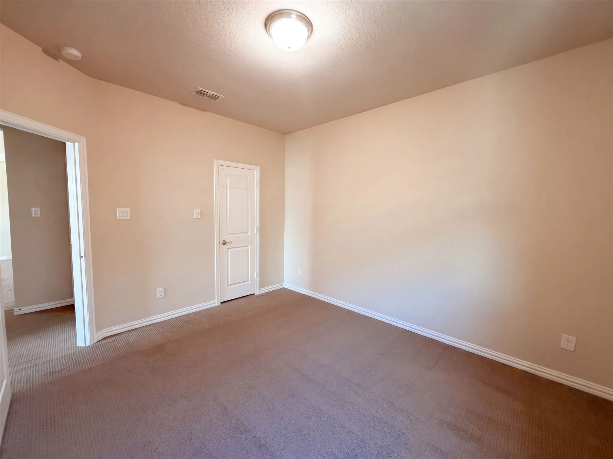 Single Family Residence For Sale in Collin County , 1621 Liberty Way Trail, St Paul, Texas 75098, 5 Bedroom, 3 Bathroom, 2 Garage spaces, 3,838 Sqft, built in 2017, mls#21381299, Real Estate Agent in St Paul, Homes For Sale in Collin county, Homes For Sale in St Paul, Realtor in St Paul Texas, Real Estate Brokerage Independent Realty Texas, Luminita Cordes Realtor