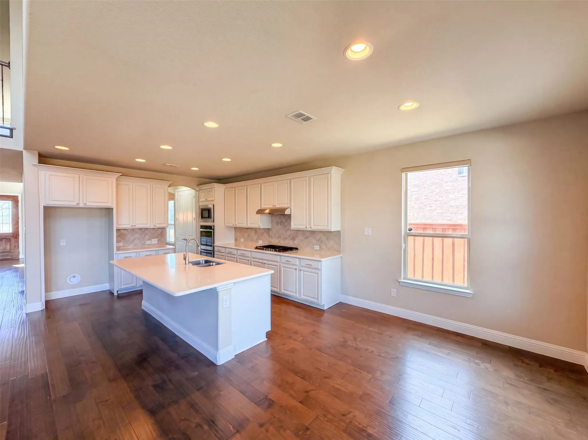 Single Family Residence For Sale in Collin County , 1621 Liberty Way Trail, St Paul, Texas 75098, 5 Bedroom, 3 Bathroom, 2 Garage spaces, 3,838 Sqft, built in 2017, mls#21381299, Real Estate Agent in St Paul, Homes For Sale in Collin county, Homes For Sale in St Paul, Realtor in St Paul Texas, Real Estate Brokerage Independent Realty Texas, Luminita Cordes Realtor