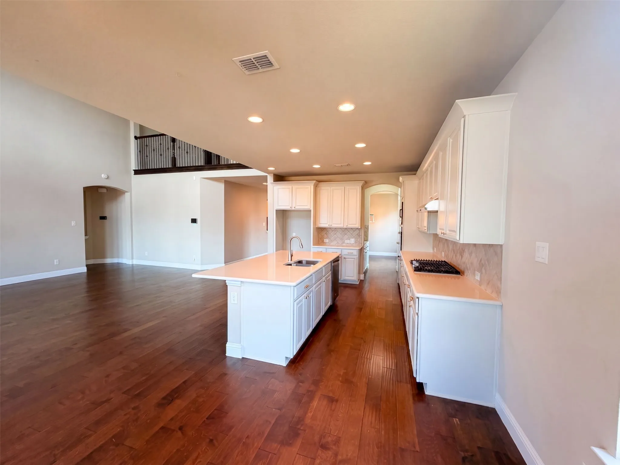 Single Family Residence For Sale in Collin County , 1621 Liberty Way Trail, St Paul, Texas 75098, 5 Bedroom, 3 Bathroom, 2 Garage spaces, 3,838 Sqft, built in 2017, mls#21381299, Real Estate Agent in St Paul, Homes For Sale in Collin county, Homes For Sale in St Paul, Realtor in St Paul Texas, Real Estate Brokerage Independent Realty Texas, Luminita Cordes Realtor