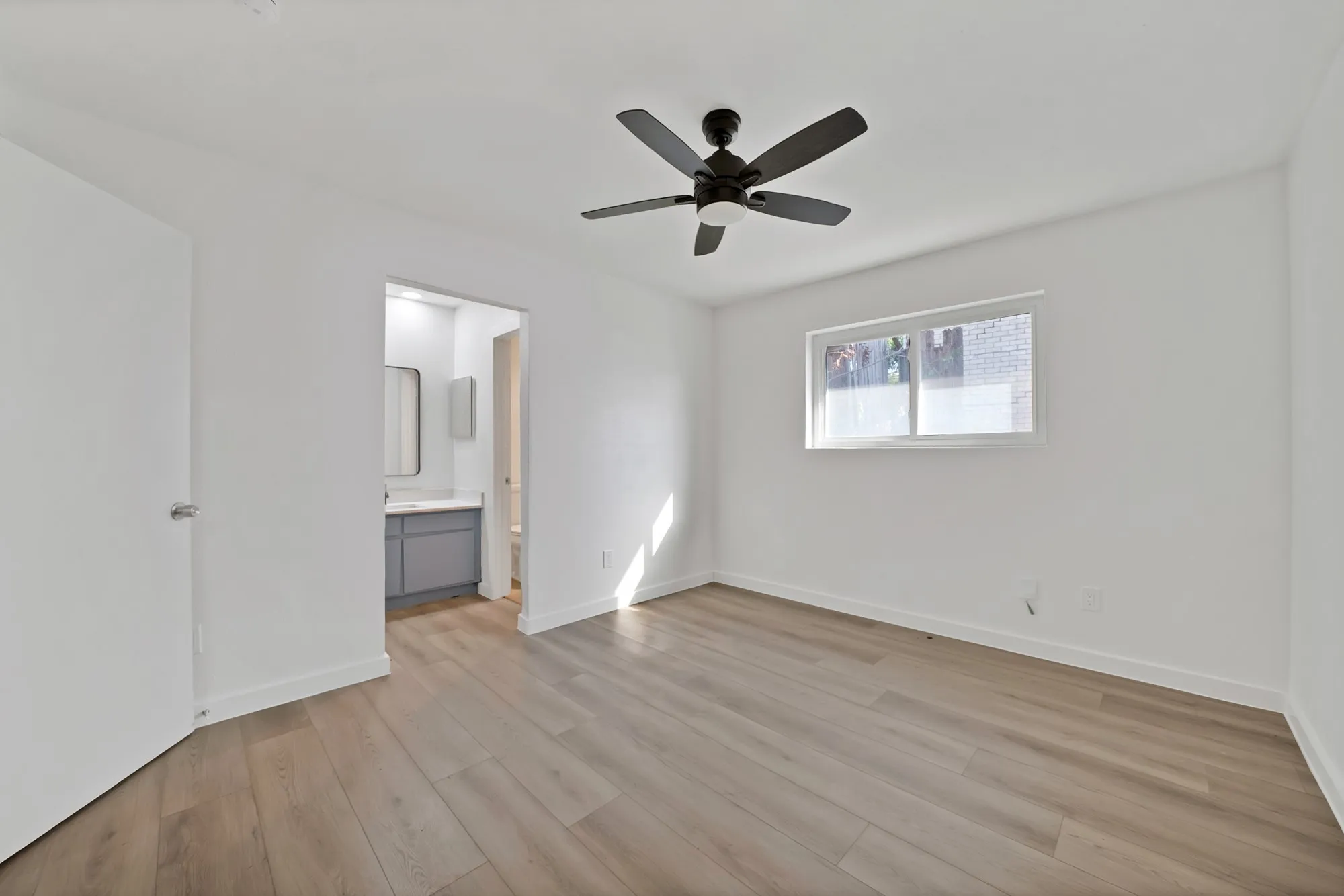 Single Family Residence For Rent in Tarrant County , 813 Panay Way Drive, Fort Worth, Texas 76108, 4 Bedroom, 2 Bathroom, 2 Garage spaces, 1,283 Sqft, built in 1979, mls#21379045, Real Estate Agent in Fort Worth, Homes For Rent in Tarrant county, Homes For Rent in Fort Worth, Realtor in Fort Worth Texas, Real Estate Brokerage Independent Realty Texas, Luminita Cordes Realtor