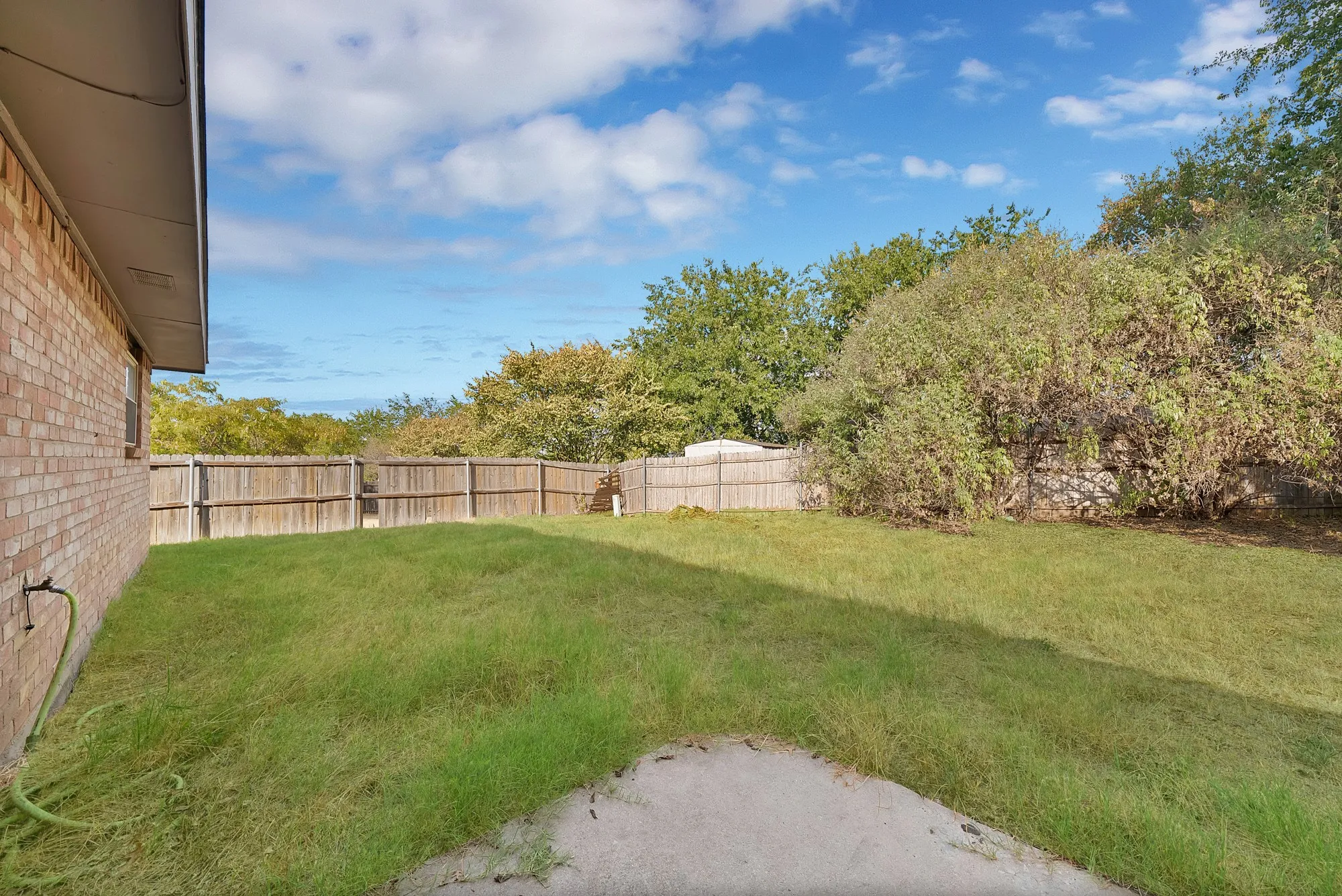 Single Family Residence For Rent in Tarrant County , 813 Panay Way Drive, Fort Worth, Texas 76108, 4 Bedroom, 2 Bathroom, 2 Garage spaces, 1,283 Sqft, built in 1979, mls#21379045, Real Estate Agent in Fort Worth, Homes For Rent in Tarrant county, Homes For Rent in Fort Worth, Realtor in Fort Worth Texas, Real Estate Brokerage Independent Realty Texas, Luminita Cordes Realtor