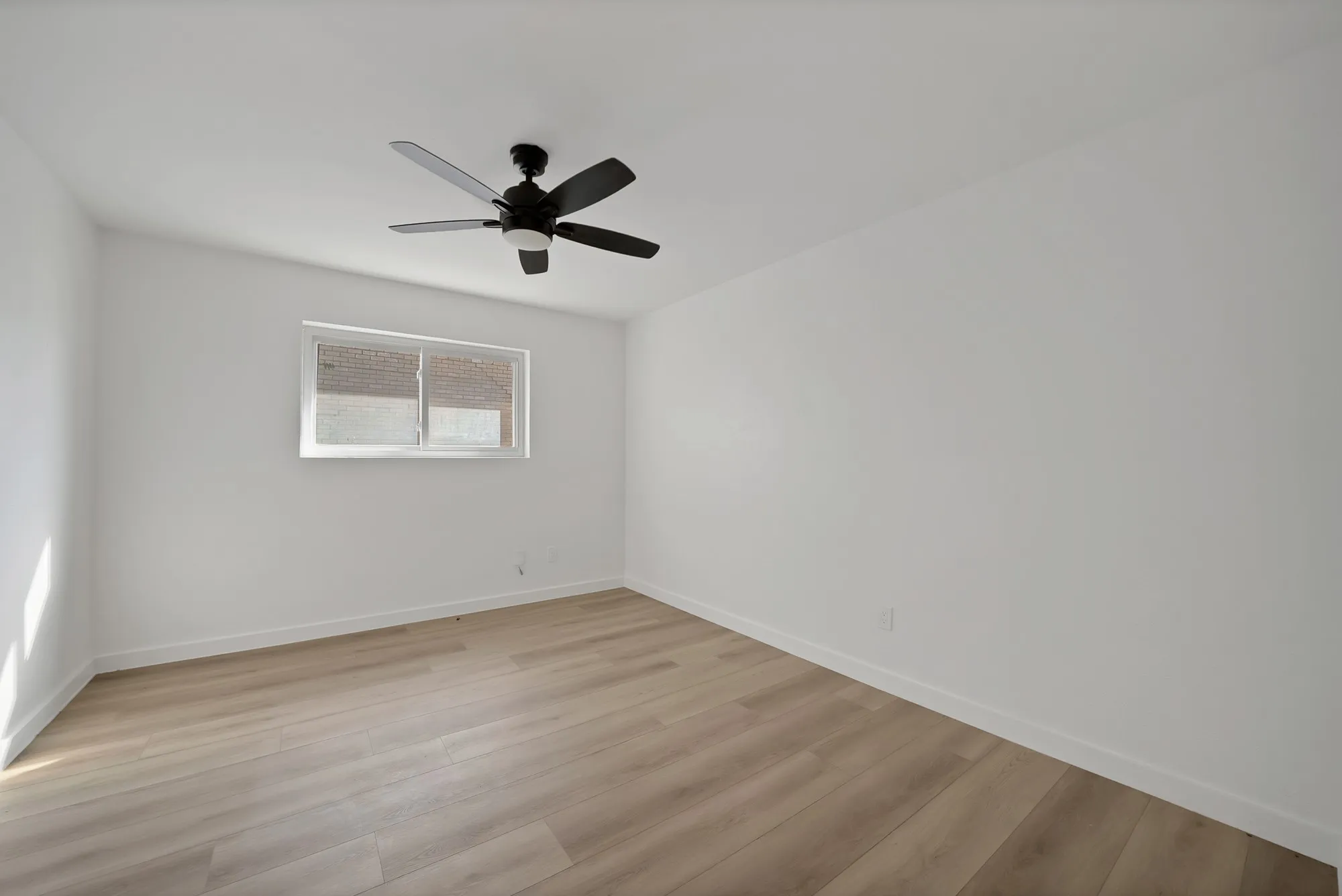 Single Family Residence For Rent in Tarrant County , 813 Panay Way Drive, Fort Worth, Texas 76108, 4 Bedroom, 2 Bathroom, 2 Garage spaces, 1,283 Sqft, built in 1979, mls#21379045, Real Estate Agent in Fort Worth, Homes For Rent in Tarrant county, Homes For Rent in Fort Worth, Realtor in Fort Worth Texas, Real Estate Brokerage Independent Realty Texas, Luminita Cordes Realtor
