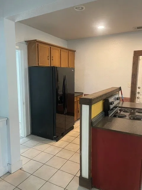 Single Family Residence For Sale in Van Zandt County , 214 S 4th, Wills Point, Texas 75169, 3 Bedroom, 2 Bathroom, Garage spaces, 1,940 Sqft, built in 1943, mls#21381304, Real Estate Agent in Wills Point, Homes For Sale in Van Zandt county, Homes For Sale in Wills Point, Realtor in Wills Point Texas, Real Estate Brokerage Independent Realty Texas, Luminita Cordes Realtor