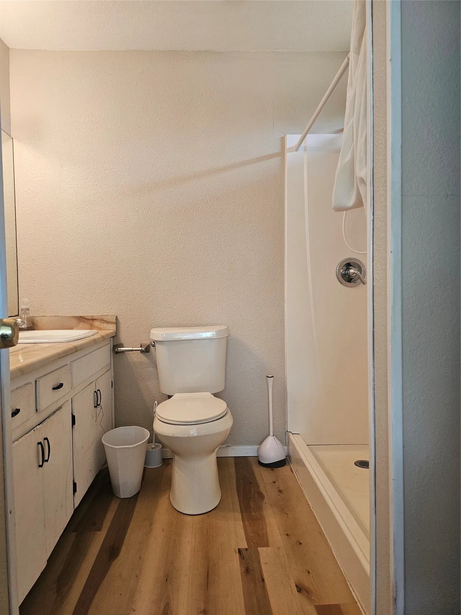 Single Family Residence For Sale in Coleman County , 1300 Bailey Street, Coleman, Texas 76834, 3 Bedroom, 2 Bathroom, Garage spaces, 1,431 Sqft, built in 0, mls#21381306, Real Estate Agent in Coleman, Homes For Sale in Coleman county, Homes For Sale in Coleman, Realtor in Coleman Texas, Real Estate Brokerage Independent Realty Texas, Luminita Cordes Realtor