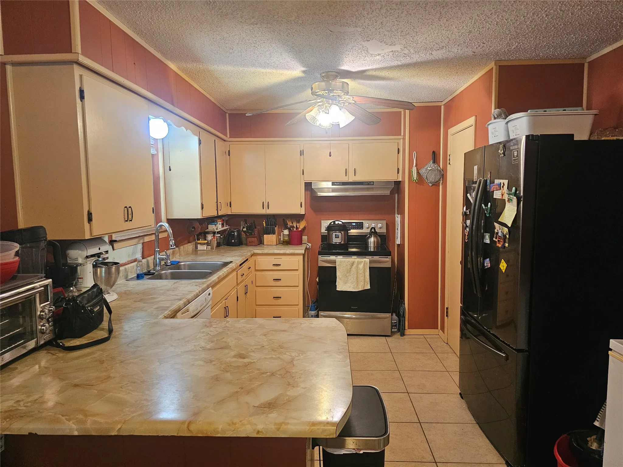 Single Family Residence For Sale in Coleman County , 1300 Bailey Street, Coleman, Texas 76834, 3 Bedroom, 2 Bathroom, Garage spaces, 1,431 Sqft, built in 0, mls#21381306, Real Estate Agent in Coleman, Homes For Sale in Coleman county, Homes For Sale in Coleman, Realtor in Coleman Texas, Real Estate Brokerage Independent Realty Texas, Luminita Cordes Realtor