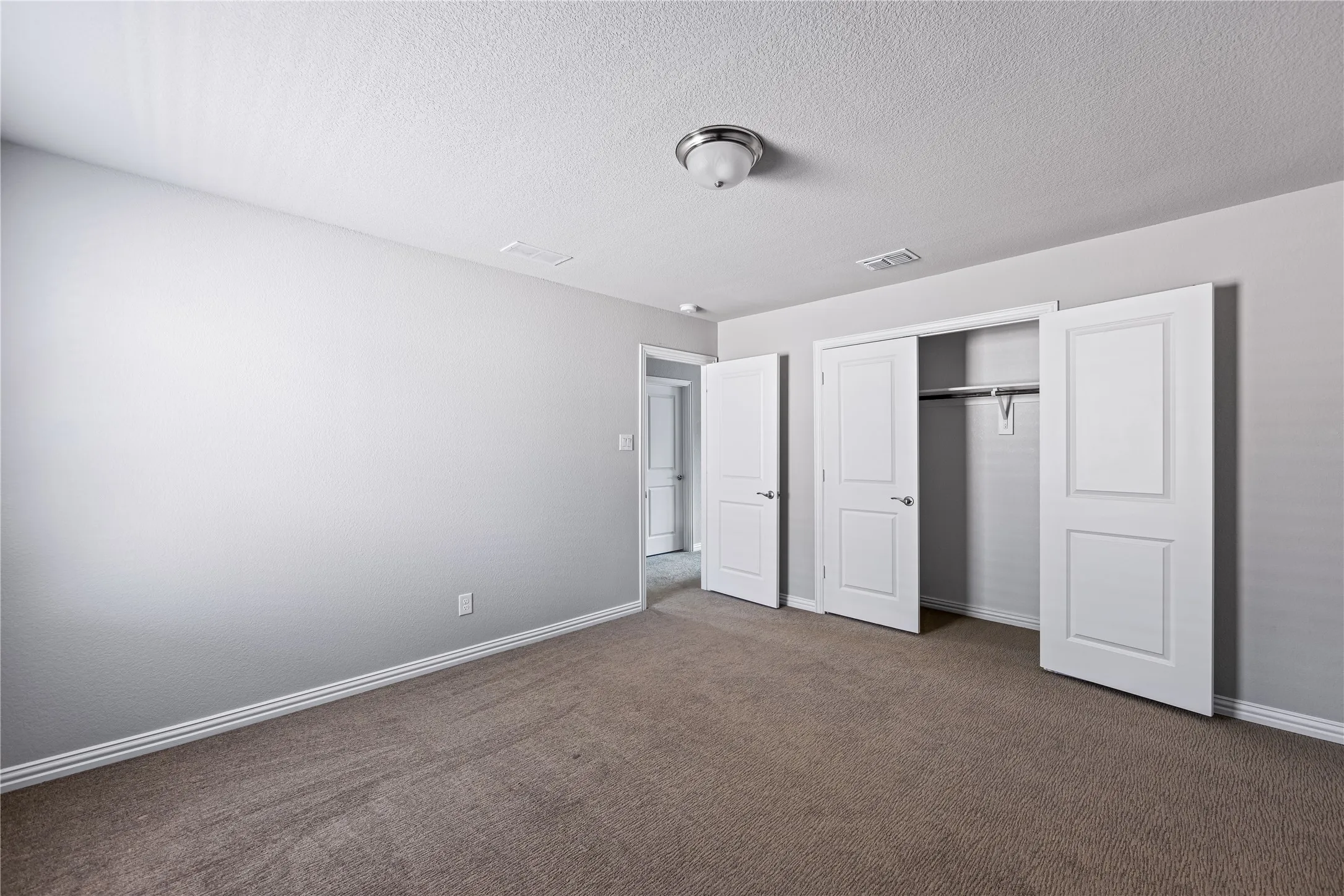 Neutral wall paint