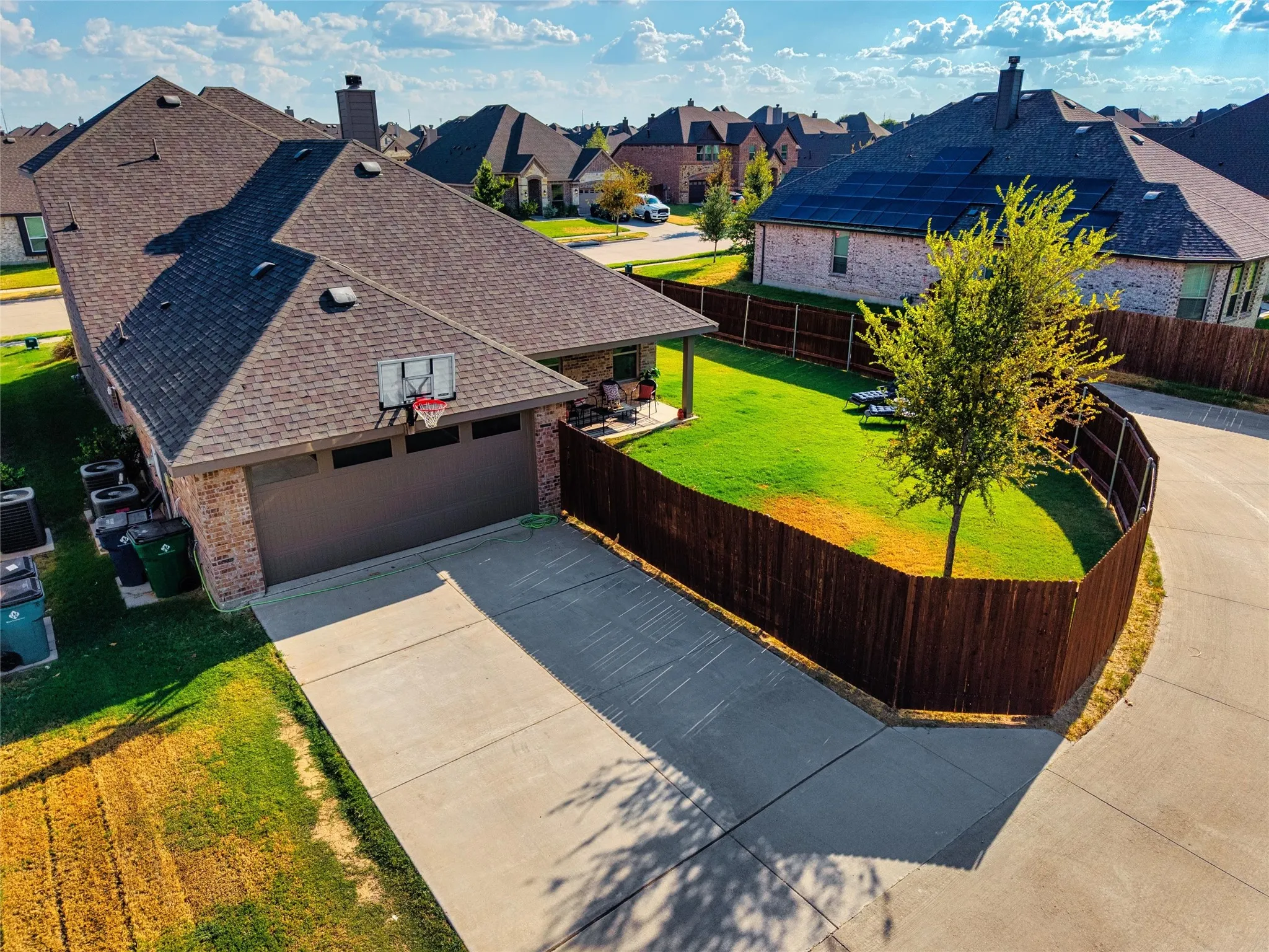Single Family Residence For Sale in Ellis County , 461 Washington Avenue, Waxahachie, Texas 75165, 4 Bedroom, 3 Bathroom, 2 Garage spaces, 2,341 Sqft, built in 2022, mls#21378651, Real Estate Agent in Waxahachie, Homes For Sale in Ellis county, Homes For Sale in Waxahachie, Realtor in Waxahachie Texas, Real Estate Brokerage Independent Realty Texas, Luminita Cordes Realtor