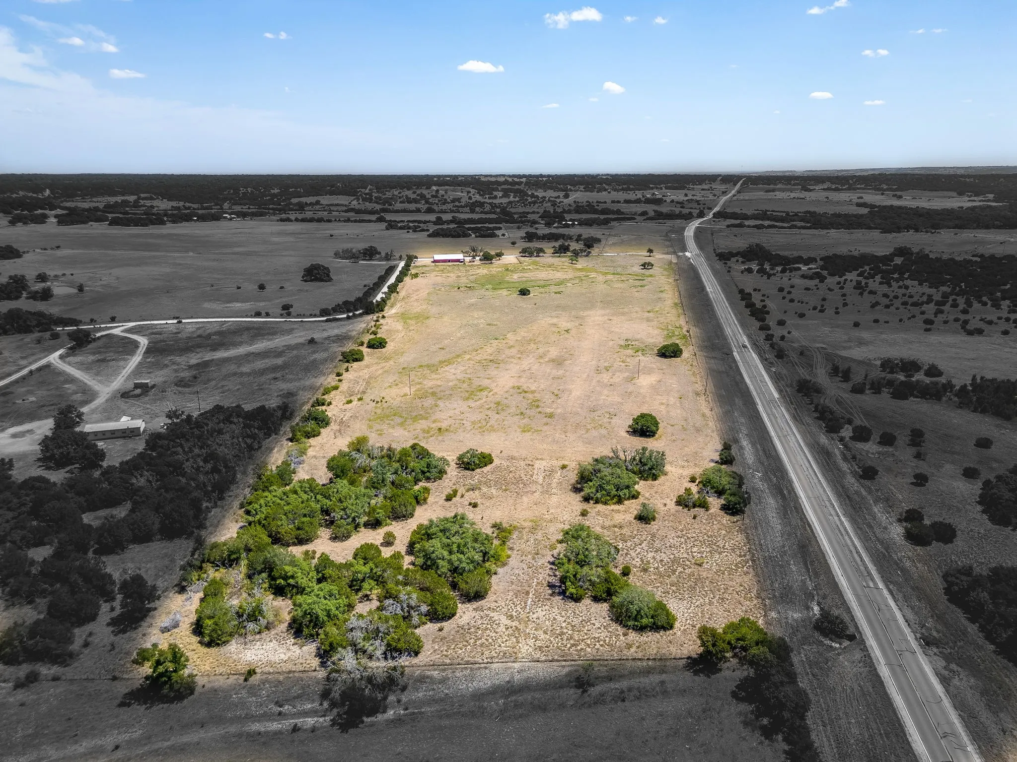 Single Family Residence For Sale in Hamilton County , 155 County Road 525, Evant, Texas 76525, 2 Bedroom, 2 Bathroom, Garage spaces, 1,310 Sqft, built in 1940, mls#21381169, Real Estate Agent in Evant, Homes For Sale in Hamilton county, Homes For Sale in Evant, Realtor in Evant Texas, Real Estate Brokerage Independent Realty Texas, Luminita Cordes Realtor