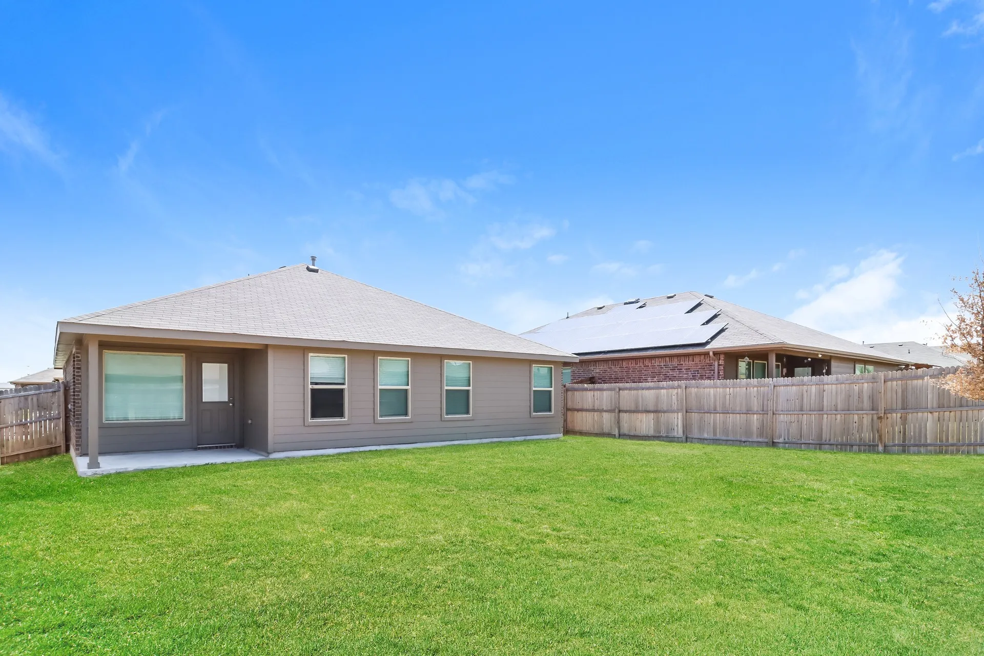 Single Family Residence For Rent in Tarrant County , 4624 Corktree Lane, Fort Worth, Texas 76036, 4 Bedroom, 2 Bathroom, 2 Garage spaces, 1,620 Sqft, built in 2020, mls#21381323, Real Estate Agent in Fort Worth, Homes For Rent in Tarrant county, Homes For Rent in Fort Worth, Realtor in Fort Worth Texas, Real Estate Brokerage Independent Realty Texas, Luminita Cordes Realtor