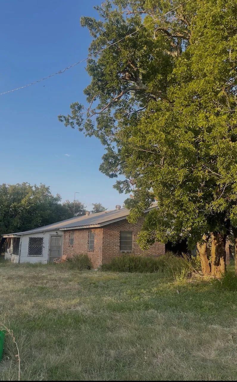 Farm For Sale in Comanche County , 4750 Highway 1702, Gustine, Texas 76455, 3 Bedroom, 2 Bathroom, 2 Garage spaces, 1,683 Sqft, built in 1970, mls#21379255, Real Estate Agent in Gustine, Homes For Sale in Comanche county, Homes For Sale in Gustine, Realtor in Gustine Texas, Real Estate Brokerage Independent Realty Texas, Luminita Cordes Realtor