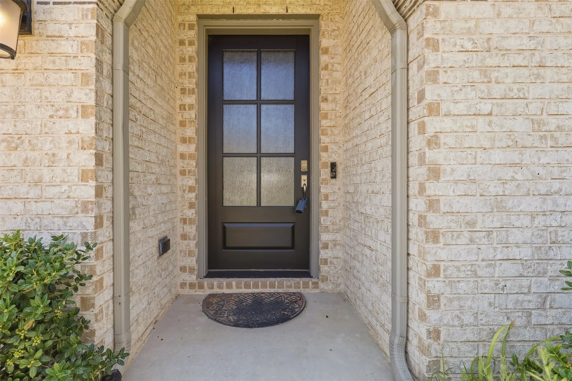 Welcome to 5640 Pradera Rd in the beautiful Ventana neighborhood!!