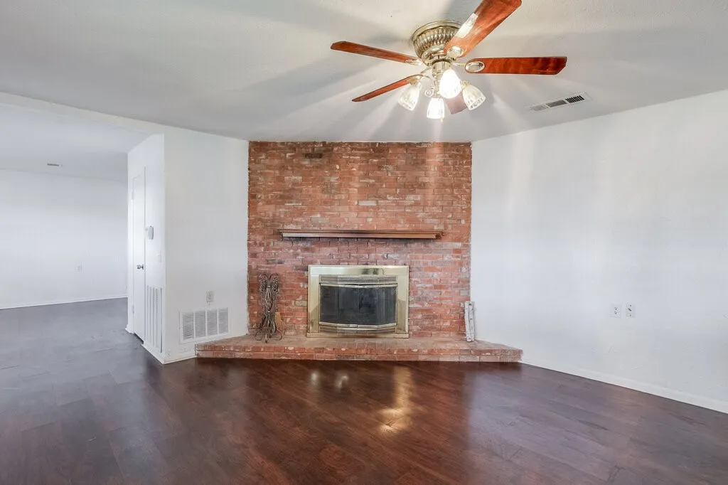 Wood buring fireplace