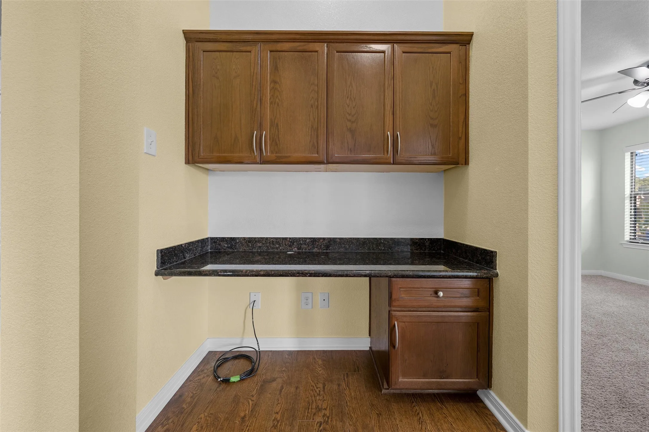 Single Family Residence For Sale in Mc Lennan County , 10437 Condor Loop, Waco, Texas 76708, 3 Bedroom, 2 Bathroom, 2 Garage spaces, 1,447 Sqft, built in 2011, mls#21378922, Real Estate Agent in Waco, Homes For Sale in Mc Lennan county, Homes For Sale in Waco, Realtor in Waco Texas, Real Estate Brokerage Independent Realty Texas, Luminita Cordes Realtor