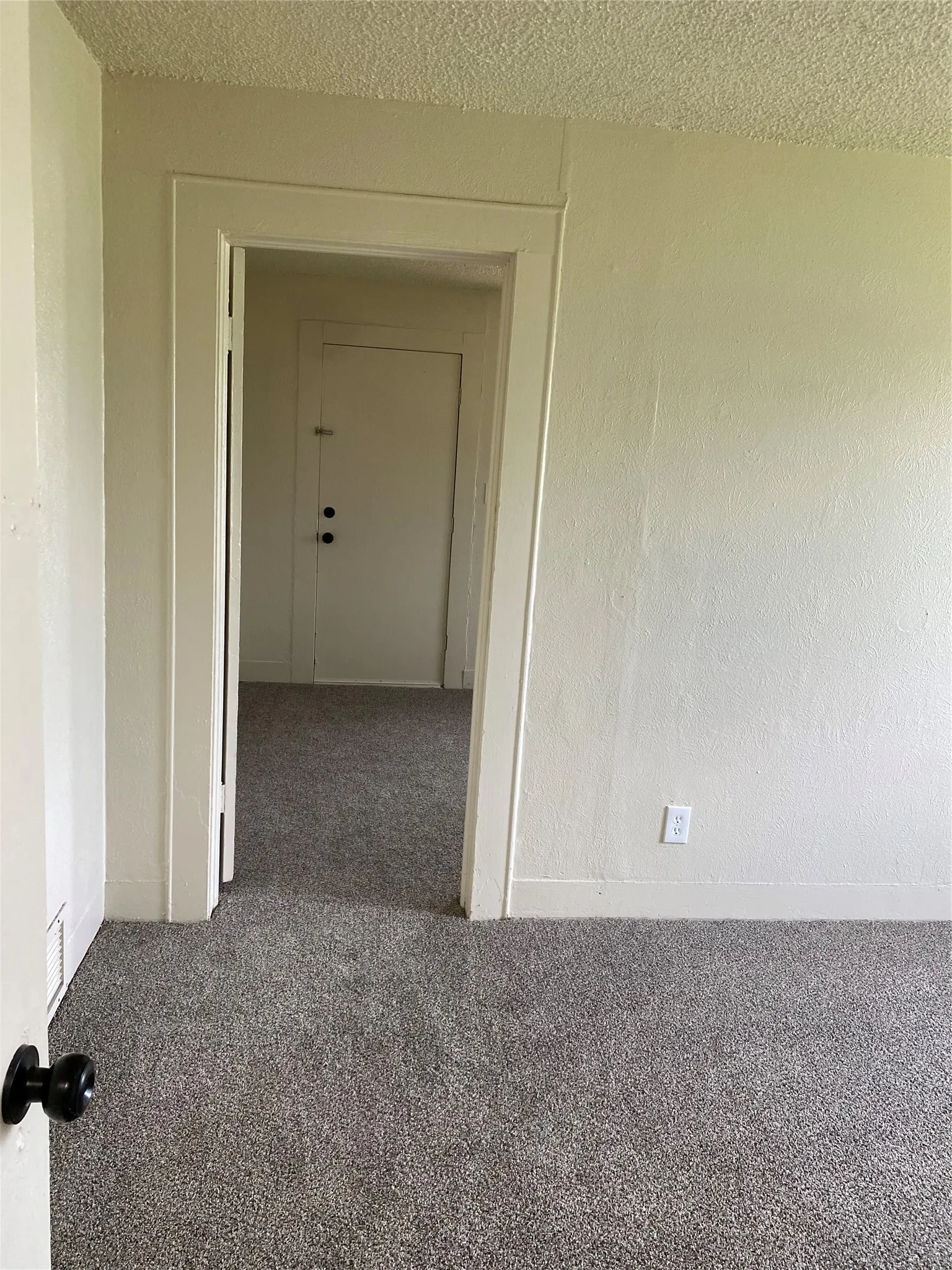 Duplex For Rent in Tarrant County , 200 Marquette Avenue, Azle, Texas 76020, 2 Bedroom, 1 Bathroom, Garage spaces, 24 Sqft, built in 0, mls#21381195, Real Estate Agent in Azle, Homes For Rent in Tarrant county, Homes For Rent in Azle, Realtor in Azle Texas, Real Estate Brokerage Independent Realty Texas, Luminita Cordes Realtor
