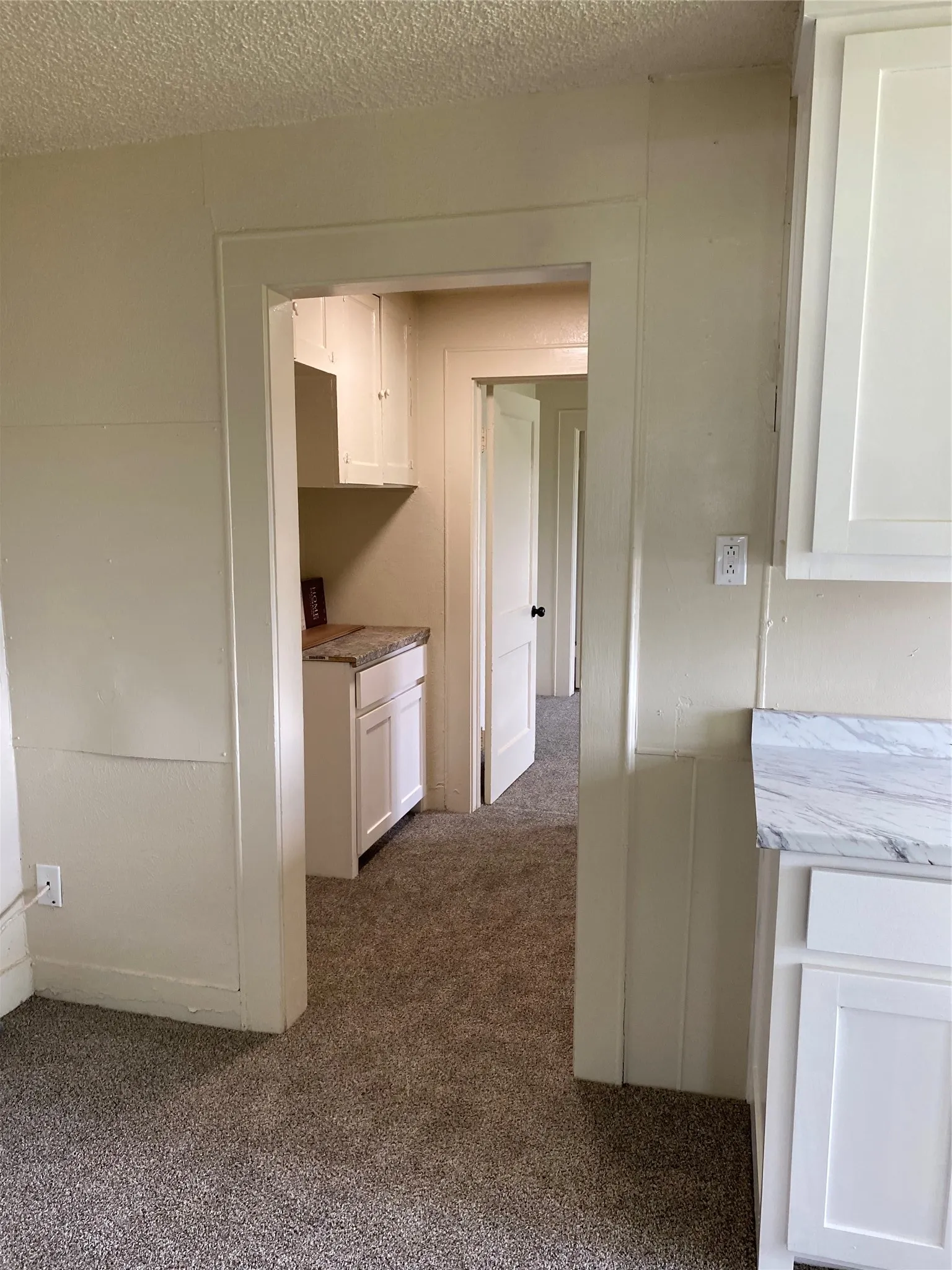 Duplex For Rent in Tarrant County , 200 Marquette Avenue, Azle, Texas 76020, 2 Bedroom, 1 Bathroom, Garage spaces, 24 Sqft, built in 0, mls#21381195, Real Estate Agent in Azle, Homes For Rent in Tarrant county, Homes For Rent in Azle, Realtor in Azle Texas, Real Estate Brokerage Independent Realty Texas, Luminita Cordes Realtor