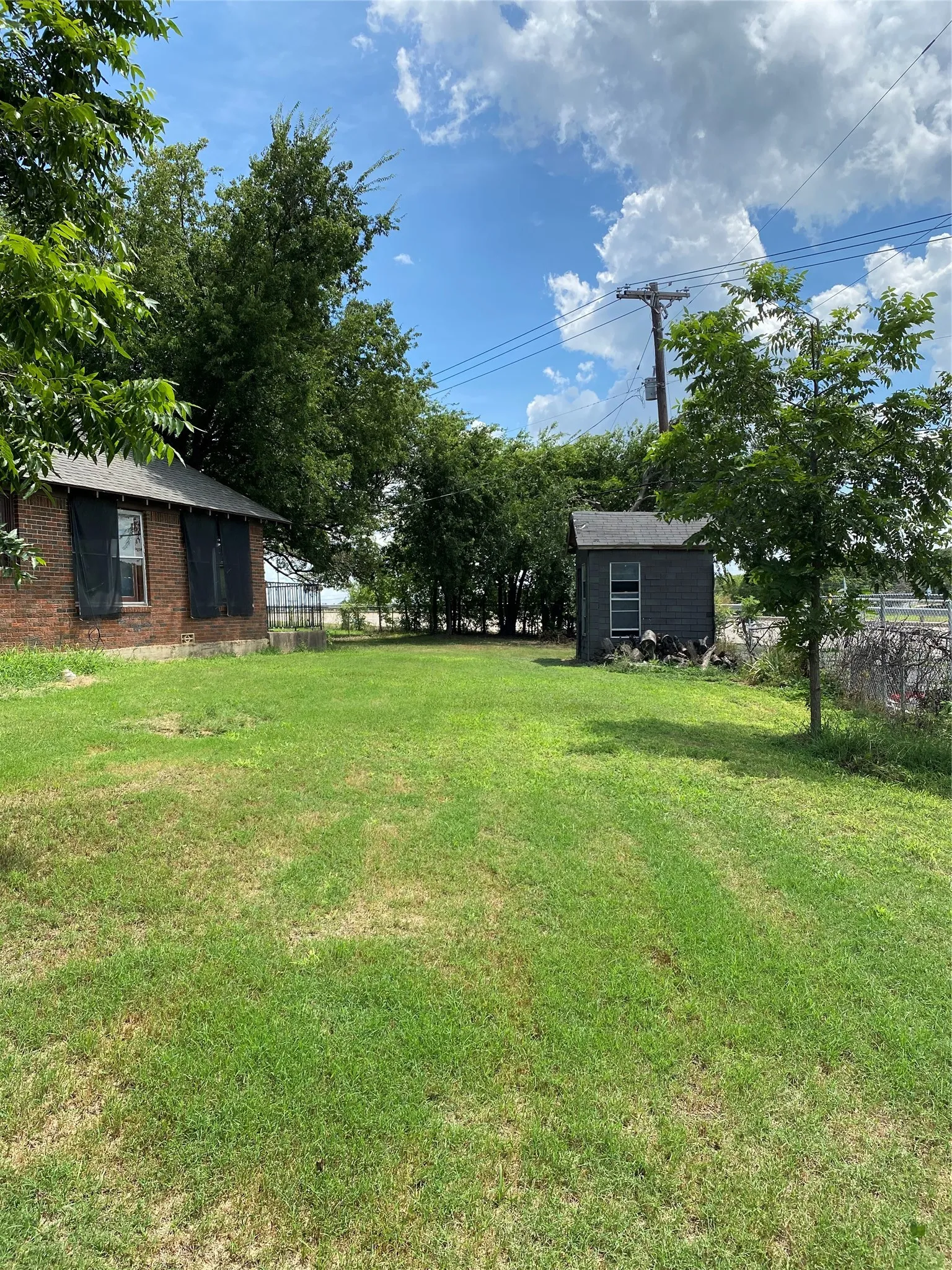 Duplex For Rent in Tarrant County , 200 Marquette Avenue, Azle, Texas 76020, 2 Bedroom, 1 Bathroom, Garage spaces, 24 Sqft, built in 0, mls#21381195, Real Estate Agent in Azle, Homes For Rent in Tarrant county, Homes For Rent in Azle, Realtor in Azle Texas, Real Estate Brokerage Independent Realty Texas, Luminita Cordes Realtor