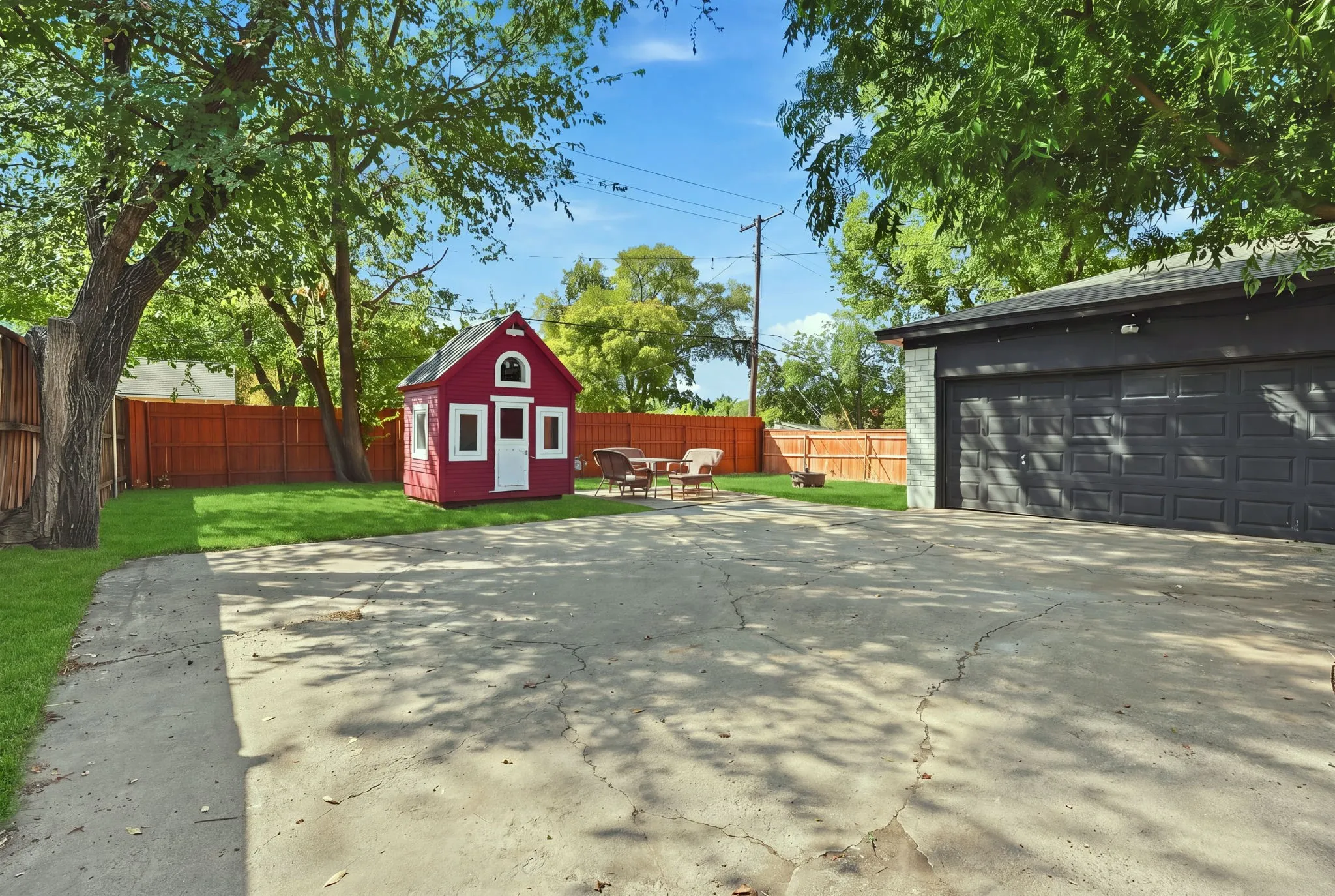 Single Family Residence For Sale in Dallas County , 13640 Purple Sage Road, Dallas, Texas 75240, 3 Bedroom, 2 Bathroom, 2 Garage spaces, 1,608 Sqft, built in 1964, mls#21381324, Real Estate Agent in Dallas, Homes For Sale in Dallas county, Homes For Sale in Dallas, Realtor in Dallas Texas, Real Estate Brokerage Independent Realty Texas, Luminita Cordes Realtor