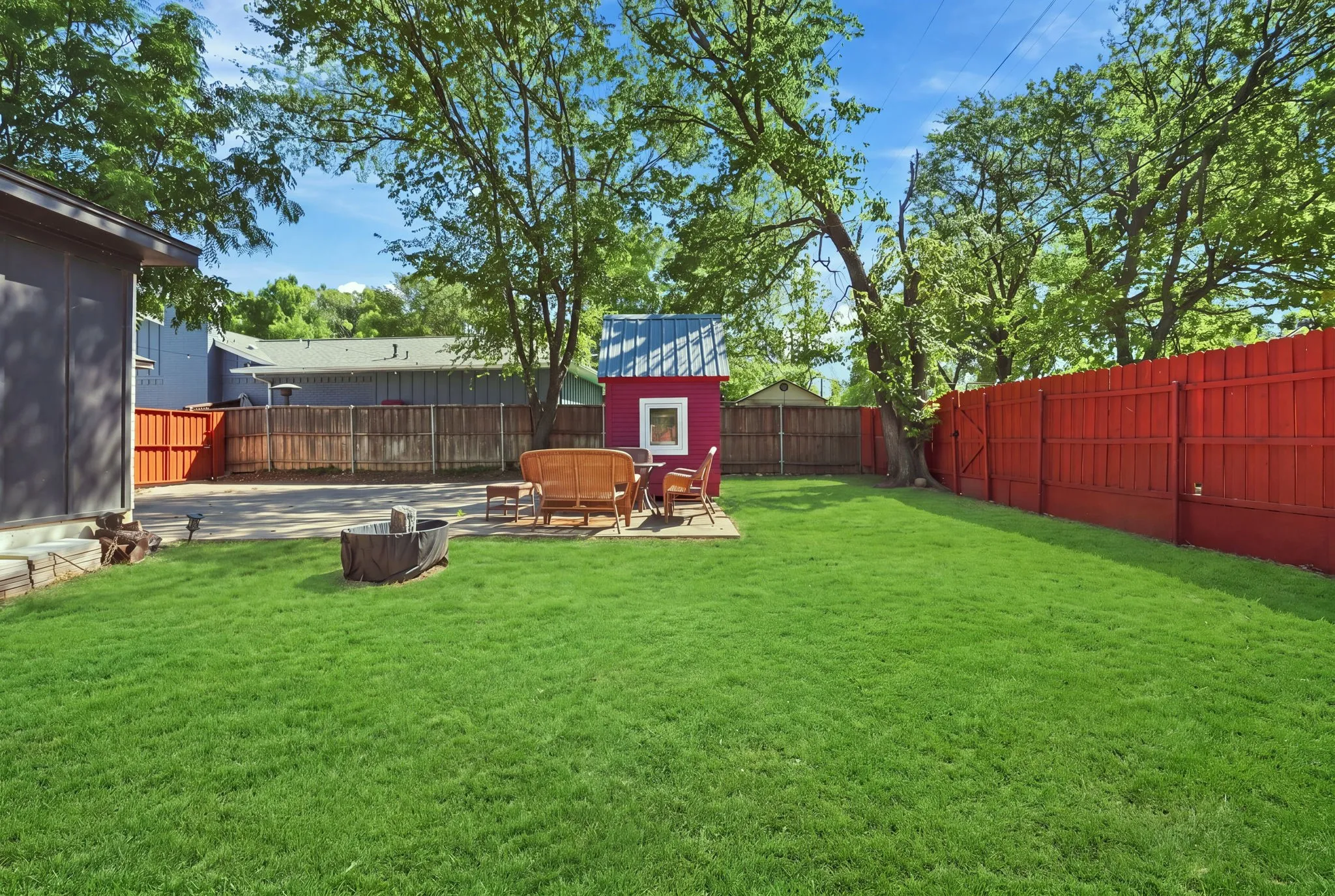 Single Family Residence For Sale in Dallas County , 13640 Purple Sage Road, Dallas, Texas 75240, 3 Bedroom, 2 Bathroom, 2 Garage spaces, 1,608 Sqft, built in 1964, mls#21381324, Real Estate Agent in Dallas, Homes For Sale in Dallas county, Homes For Sale in Dallas, Realtor in Dallas Texas, Real Estate Brokerage Independent Realty Texas, Luminita Cordes Realtor