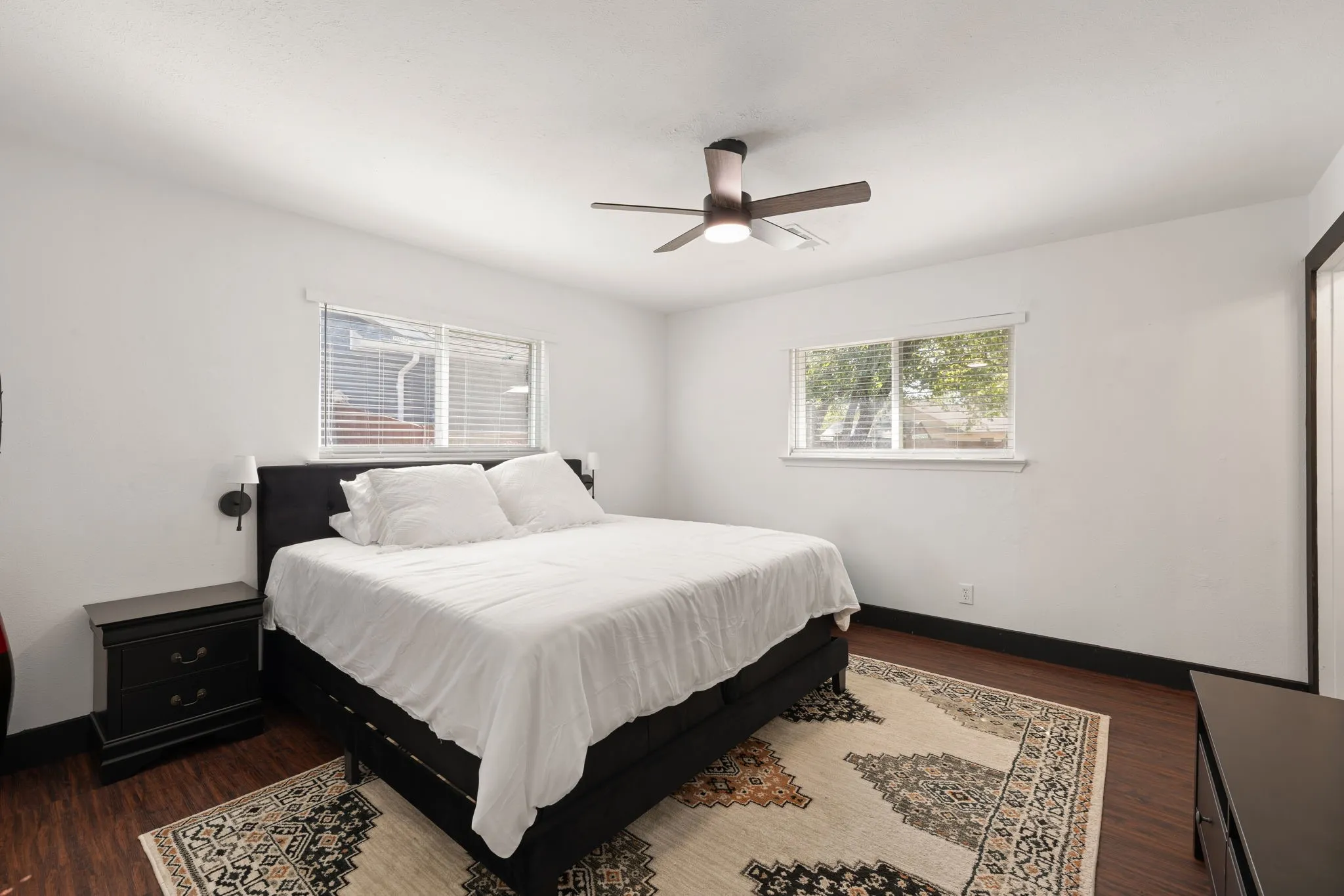 Single Family Residence For Sale in Dallas County , 13640 Purple Sage Road, Dallas, Texas 75240, 3 Bedroom, 2 Bathroom, 2 Garage spaces, 1,608 Sqft, built in 1964, mls#21381324, Real Estate Agent in Dallas, Homes For Sale in Dallas county, Homes For Sale in Dallas, Realtor in Dallas Texas, Real Estate Brokerage Independent Realty Texas, Luminita Cordes Realtor