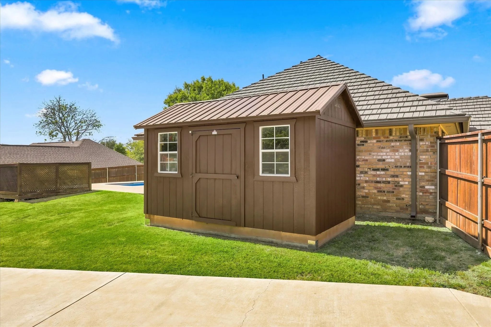 Single Family Residence For Sale in Tarrant County , 8712 Lake Country Drive, Fort Worth, Texas 76179, 3 Bedroom, 2 Bathroom, 2 Garage spaces, 1,793 Sqft, built in 1983, mls#21381319, Real Estate Agent in Fort Worth, Homes For Sale in Tarrant county, Homes For Sale in Fort Worth, Realtor in Fort Worth Texas, Real Estate Brokerage Independent Realty Texas, Luminita Cordes Realtor