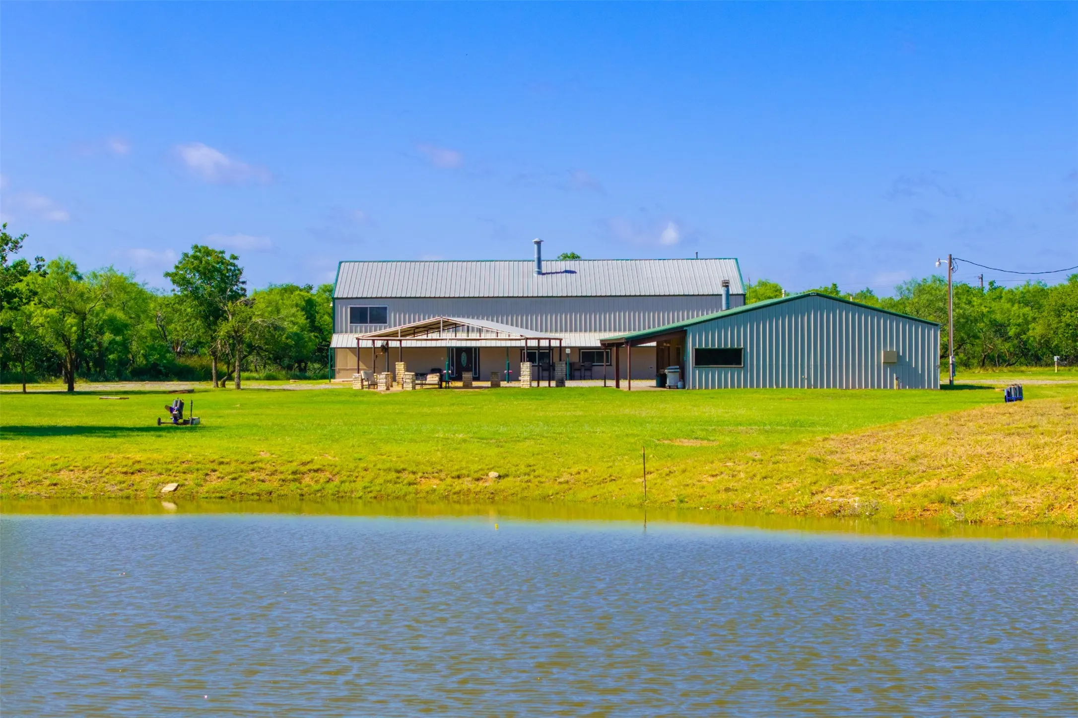 Ranch For Sale in Young County , 911 N Avenue C, Olney, Texas 76374, 0, 0, Garage spaces, 0 Sqft, built in 2004, mls#21381336, Real Estate Agent in Olney, Homes For Sale in Young county, Homes For Sale in Olney, Realtor in Olney Texas, Real Estate Brokerage Independent Realty Texas, Luminita Cordes Realtor