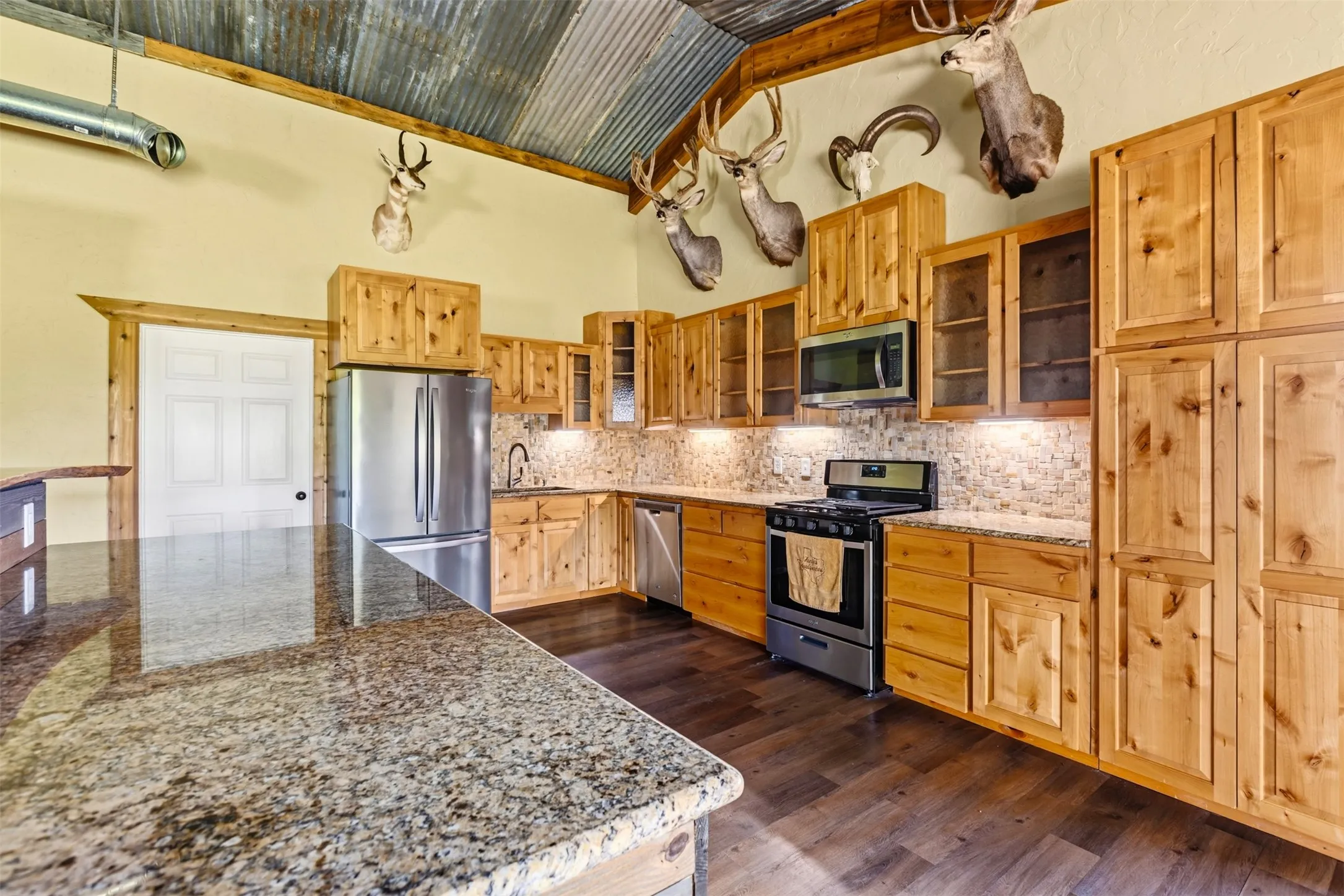 Ranch For Sale in Young County , 911 N Avenue C, Olney, Texas 76374, 0, 0, Garage spaces, 0 Sqft, built in 2004, mls#21381336, Real Estate Agent in Olney, Homes For Sale in Young county, Homes For Sale in Olney, Realtor in Olney Texas, Real Estate Brokerage Independent Realty Texas, Luminita Cordes Realtor