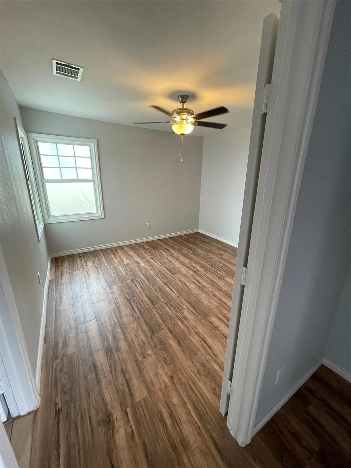 Duplex For Rent in Tarrant County , 5334 Flamingo Road, Fort Worth, Texas 76119, 2 Bedroom, 1 Bathroom, Garage spaces, 720 Sqft, built in 1984, mls#21381348, Real Estate Agent in Fort Worth, Homes For Rent in Tarrant county, Homes For Rent in Fort Worth, Realtor in Fort Worth Texas, Real Estate Brokerage Independent Realty Texas, Luminita Cordes Realtor