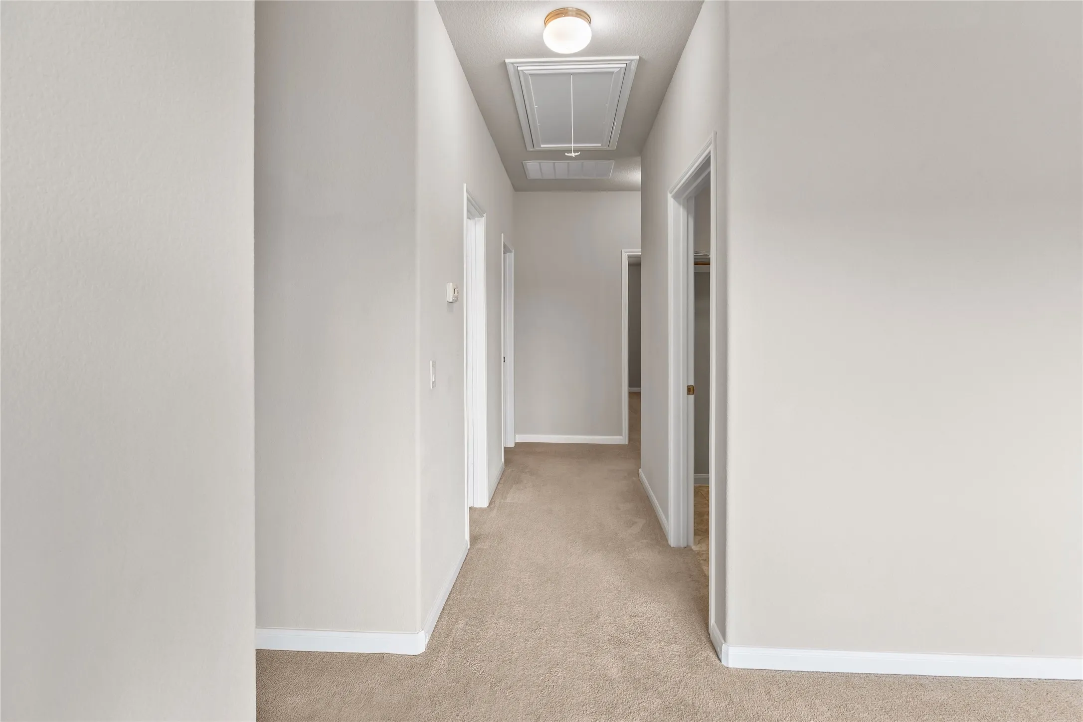 Single Family Residence For Rent in Tarrant County , 801 Oriel Circle, Fort Worth, Texas 76036, 5 Bedroom, 4 Bathroom, 2 Garage spaces, 3,070 Sqft, built in 2017, mls#21381356, Real Estate Agent in Fort Worth, Homes For Rent in Tarrant county, Homes For Rent in Fort Worth, Realtor in Fort Worth Texas, Real Estate Brokerage Independent Realty Texas, Luminita Cordes Realtor