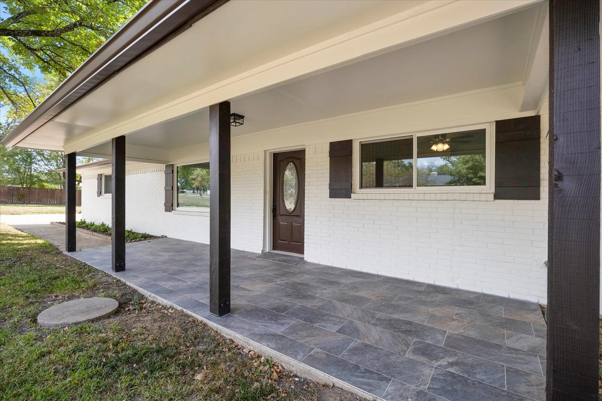 Single Family Residence For Sale in Van Zandt County , 205 Short Street, Canton, Texas 75103, 4 Bedroom, 4 Bathroom, Garage spaces, 2,670 Sqft, built in 1979, mls#21381357, Real Estate Agent in Canton, Homes For Sale in Van Zandt county, Homes For Sale in Canton, Realtor in Canton Texas, Real Estate Brokerage Independent Realty Texas, Luminita Cordes Realtor