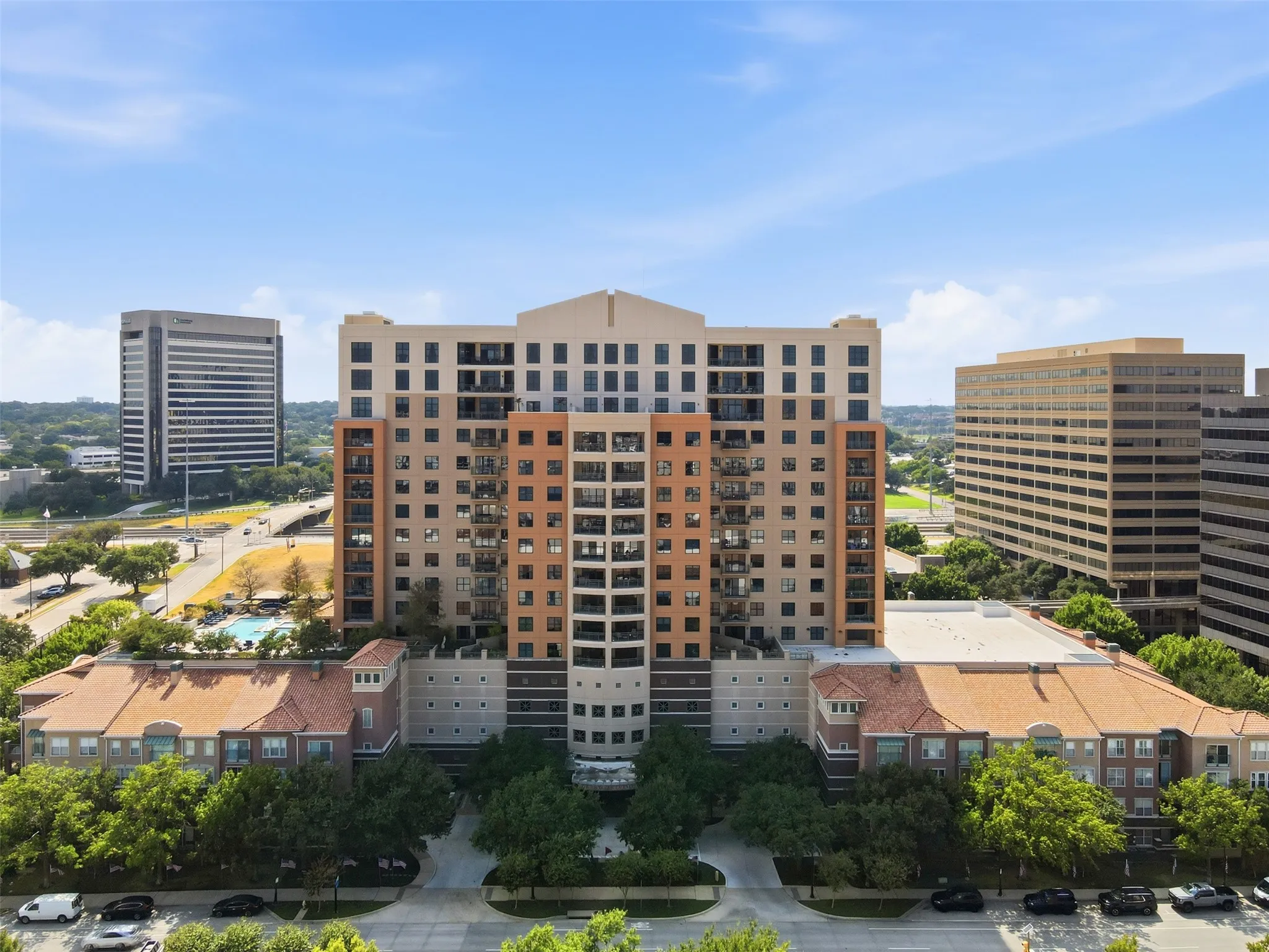 Condominium For Sale in Dallas County , 330 Las Colinas Boulevard E 1216, Irving, Texas 75039, 2 Bedroom, 2 Bathroom, 2 Garage spaces, 1,422 Sqft, built in 2001, mls#21375441, Real Estate Agent in Irving, Homes For Sale in Dallas county, Homes For Sale in Irving, Realtor in Irving Texas, Real Estate Brokerage Independent Realty Texas, Luminita Cordes Realtor